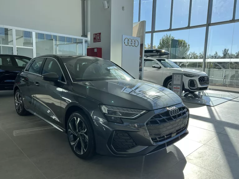 AUDI A3 SPORTBACK Gasolina nuevo entrega inmediata Jaén