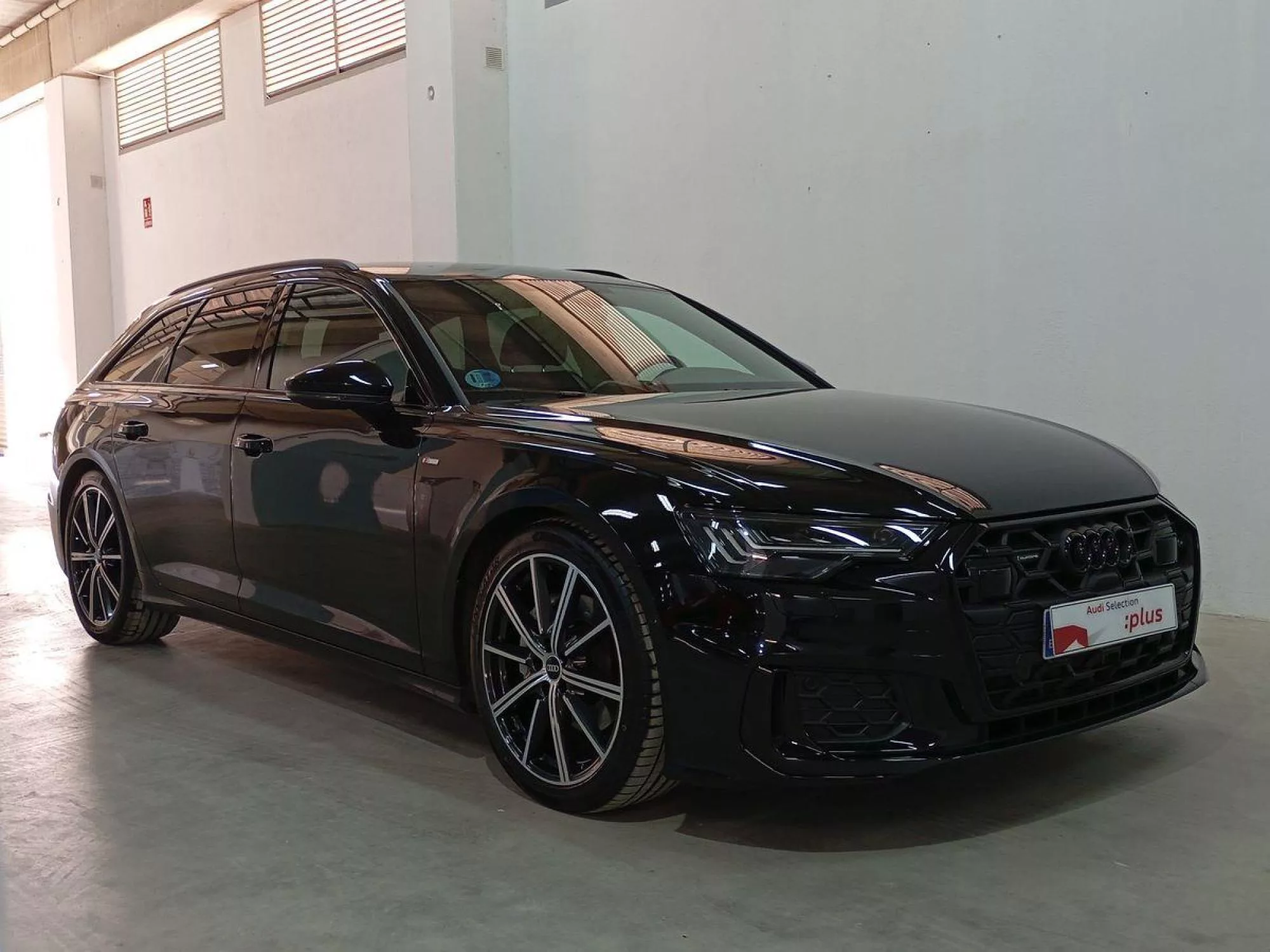 AUDI A6 AVANT Hibrido 2025 km 0 Jaén