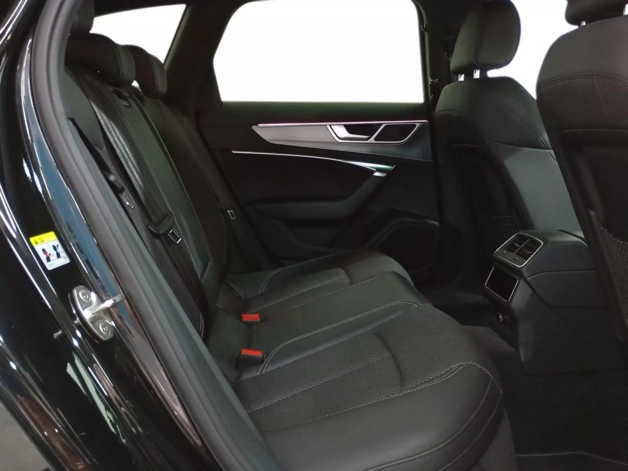 AUDI A6 AVANT Hibrido 2025 km 0 Jaén