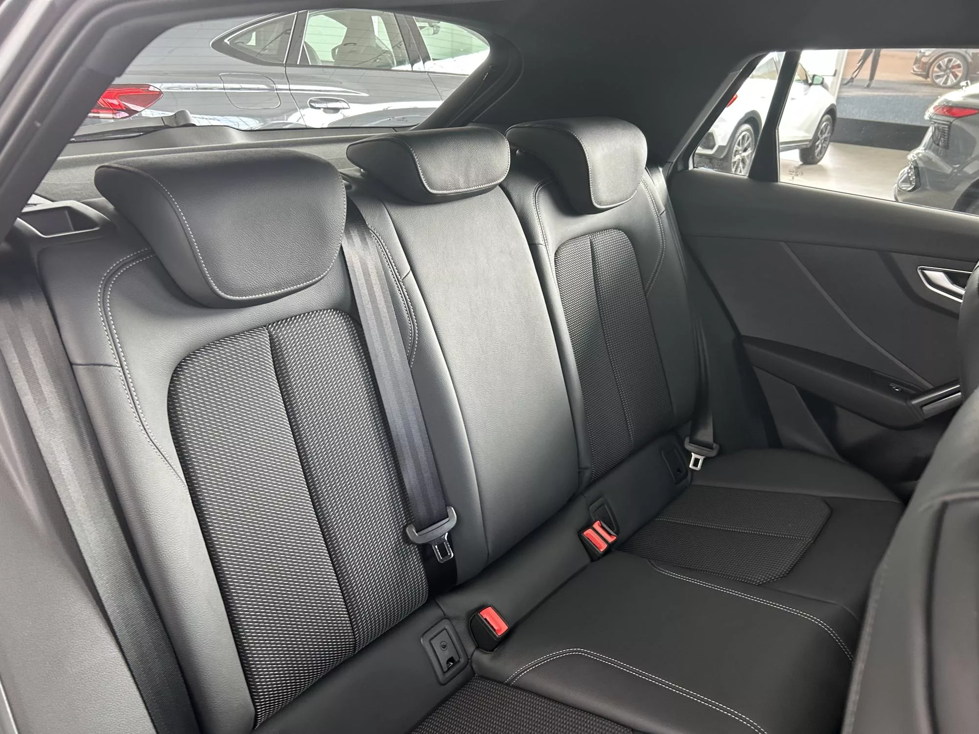 AUDI Q2 Gasolina nuevo entrega inmediata Jaén