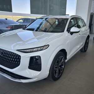 AUDI Q3 Gasolina nuevo entrega inmediata Jaén