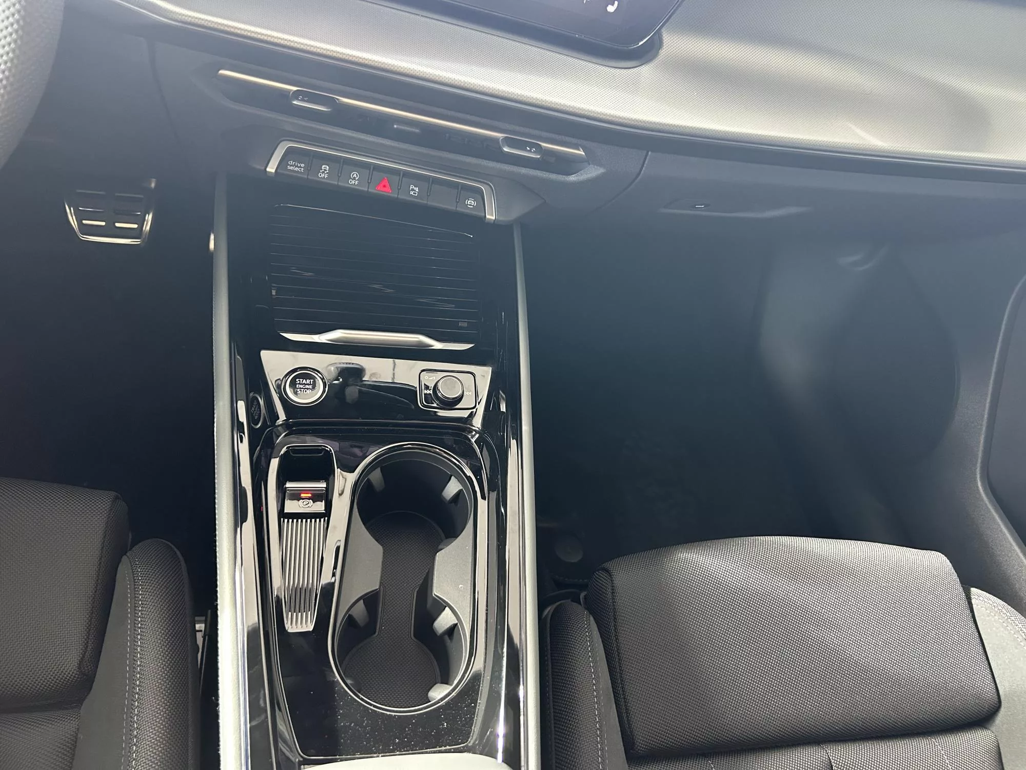 AUDI Q3 Gasolina nuevo entrega inmediata Jaén