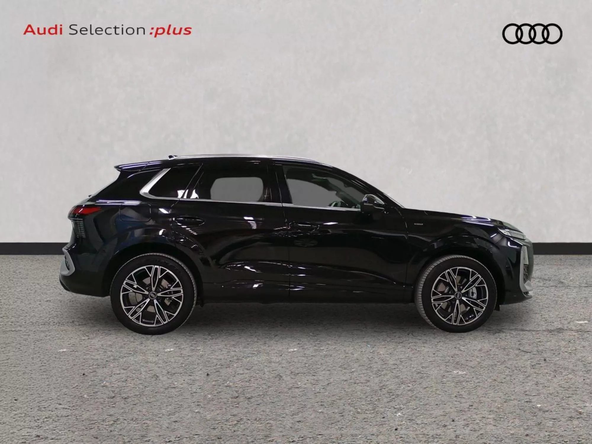 AUDI Q3 Hibrido enchufable 2026 km 0 Jaén