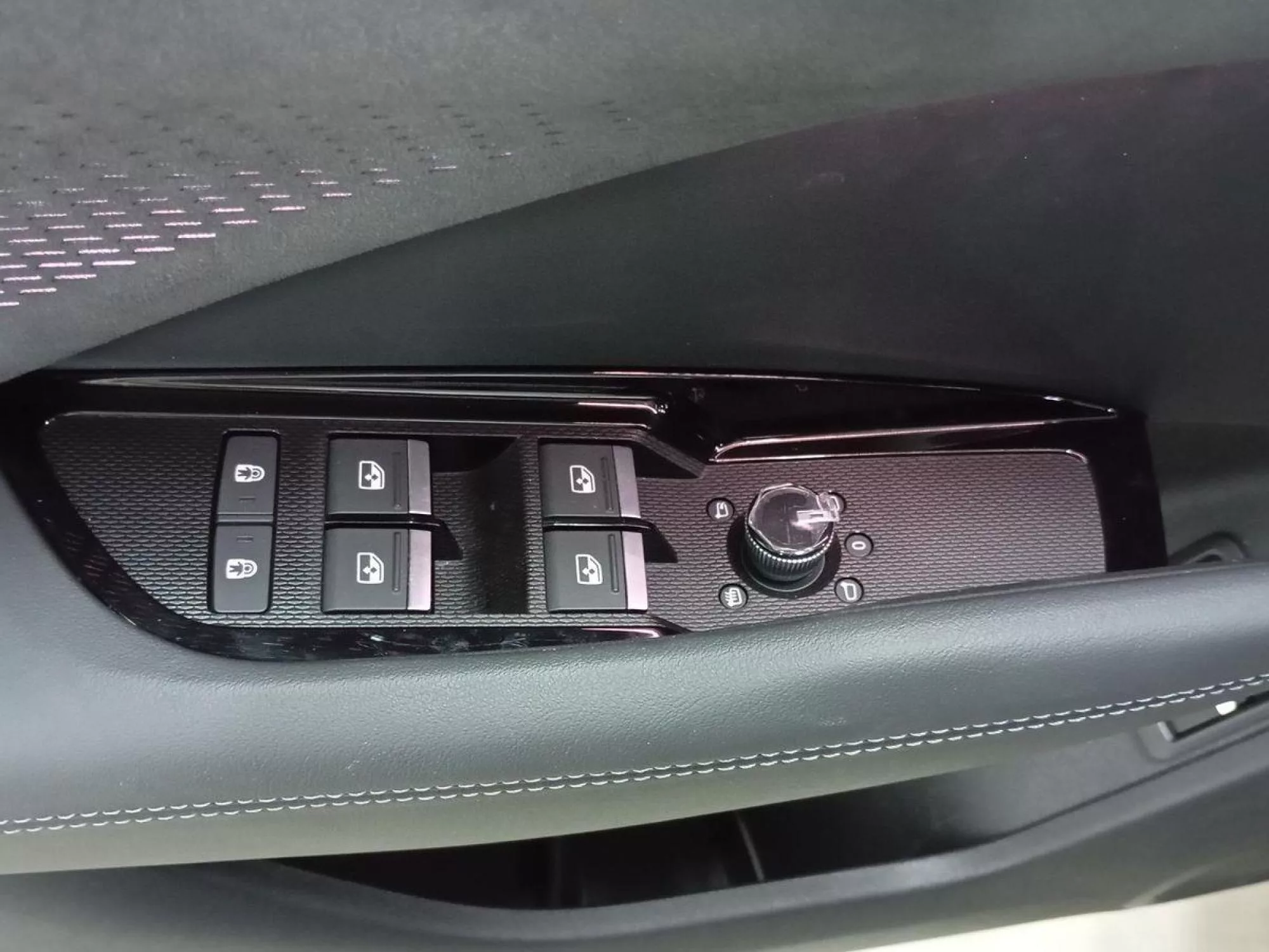 AUDI Q3 Hibrido enchufable 2026 km 0 Jaén