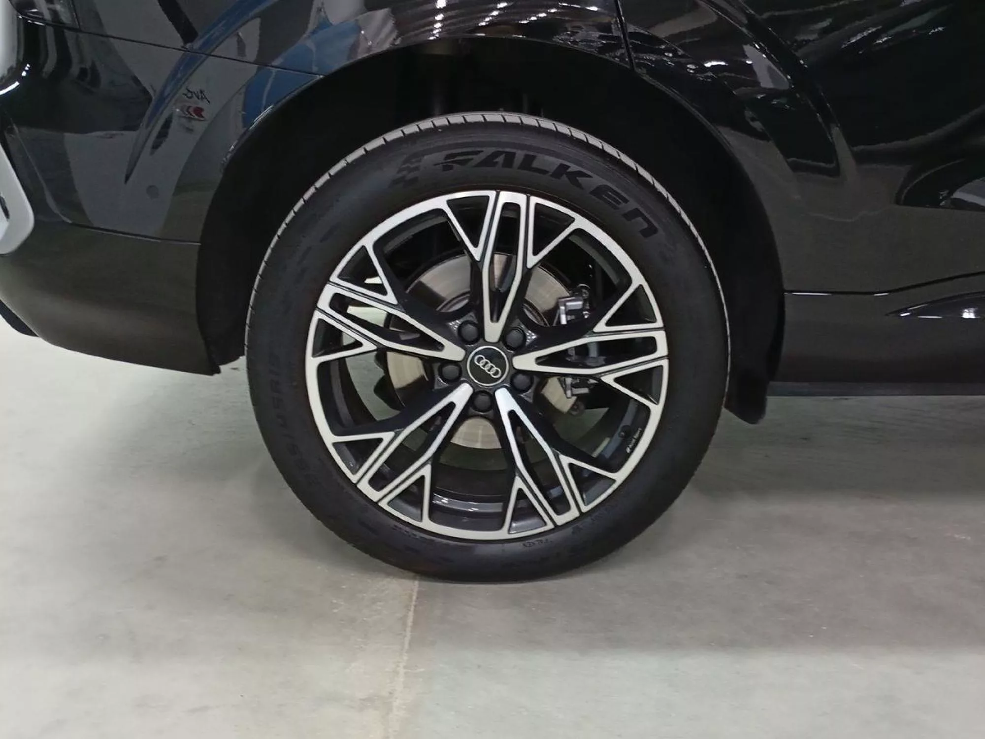 AUDI Q3 Hibrido enchufable 2026 km 0 Jaén