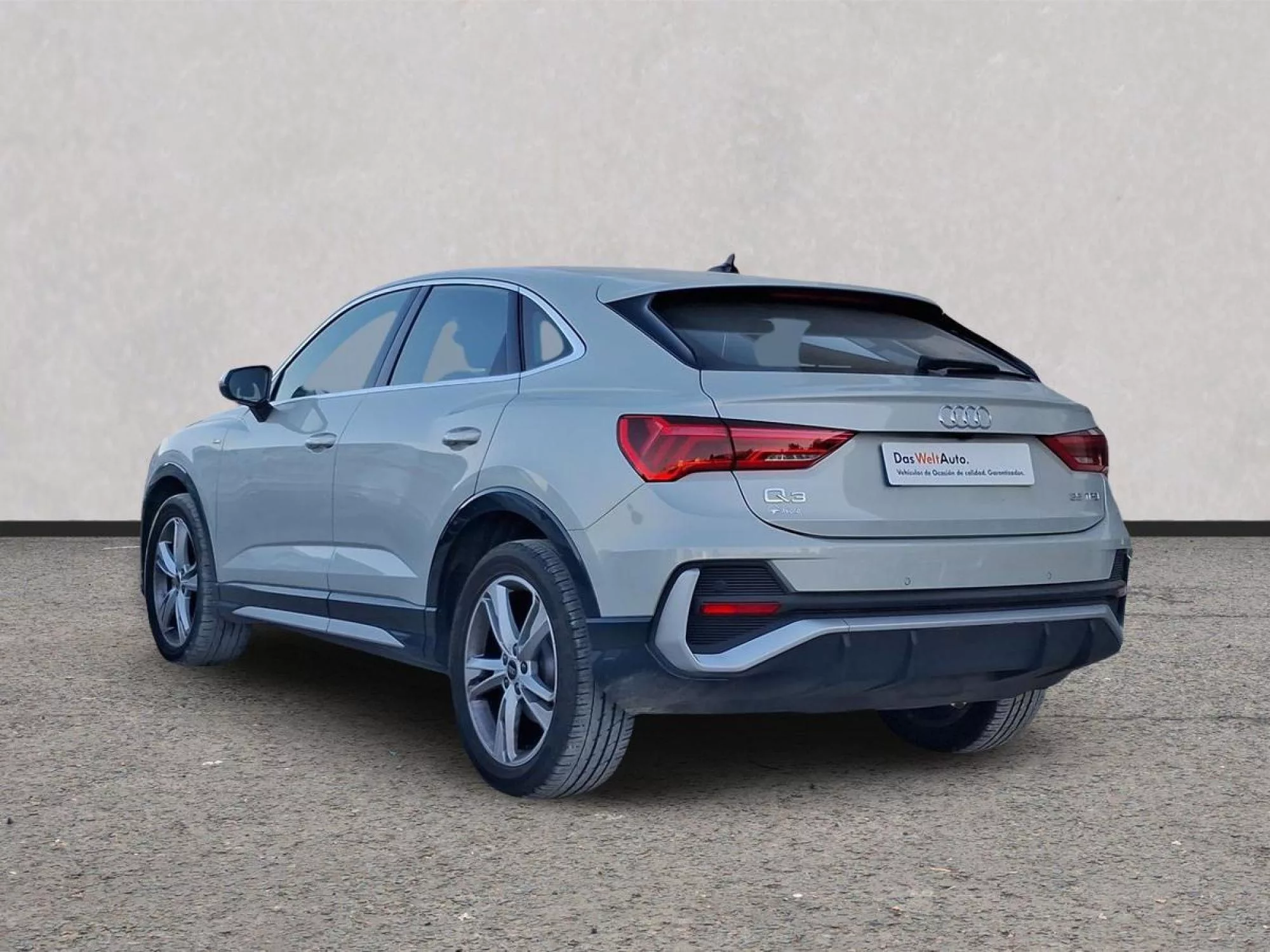 AUDI Q3 Sportback Gasolina 2023 segunda-mano Jaén