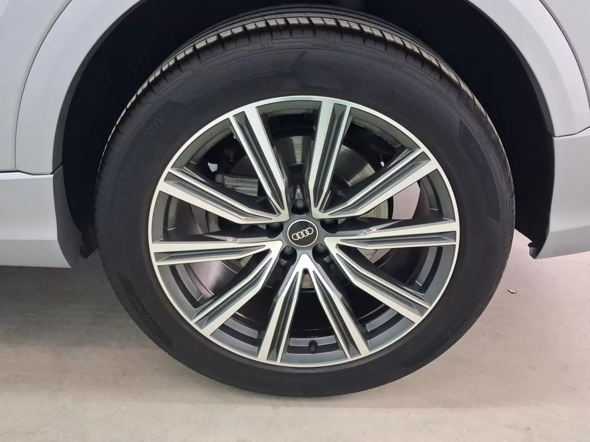 AUDI Q8 Hibrido 2022 segunda-mano Jaén
