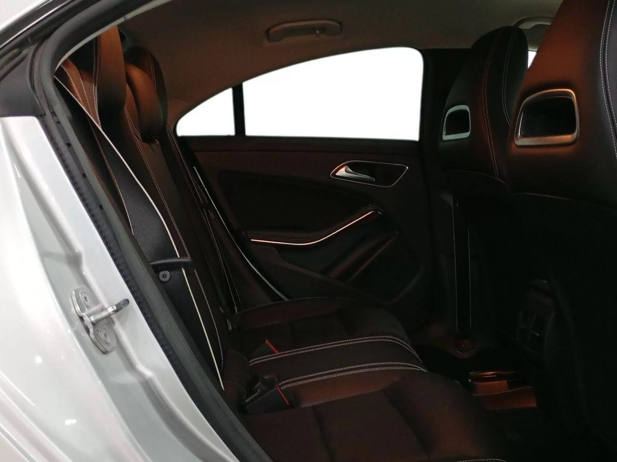 MERCEDES CLA Diesel 2019 segunda-mano Jaén