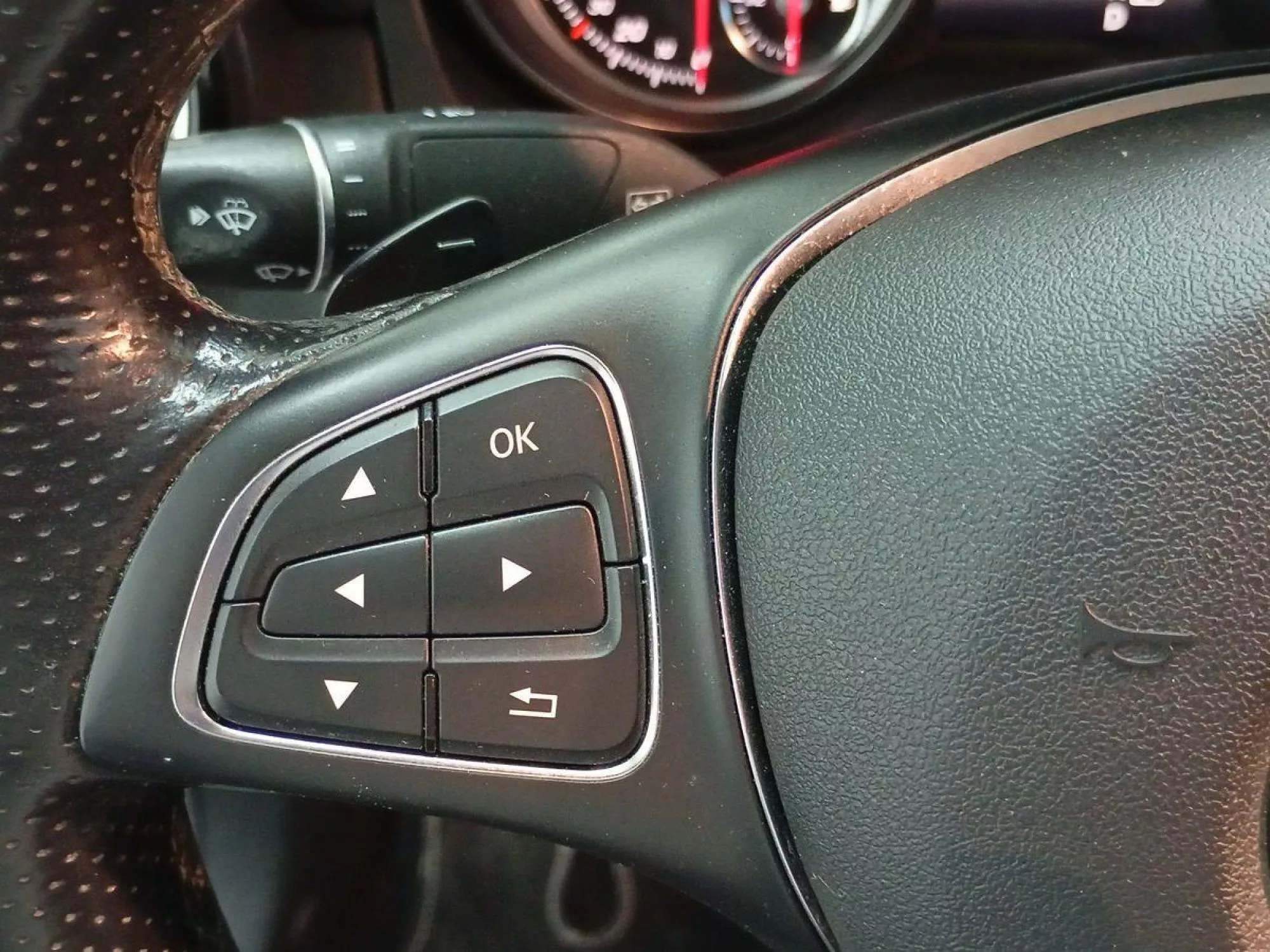 MERCEDES CLA Diesel 2019 segunda-mano Jaén