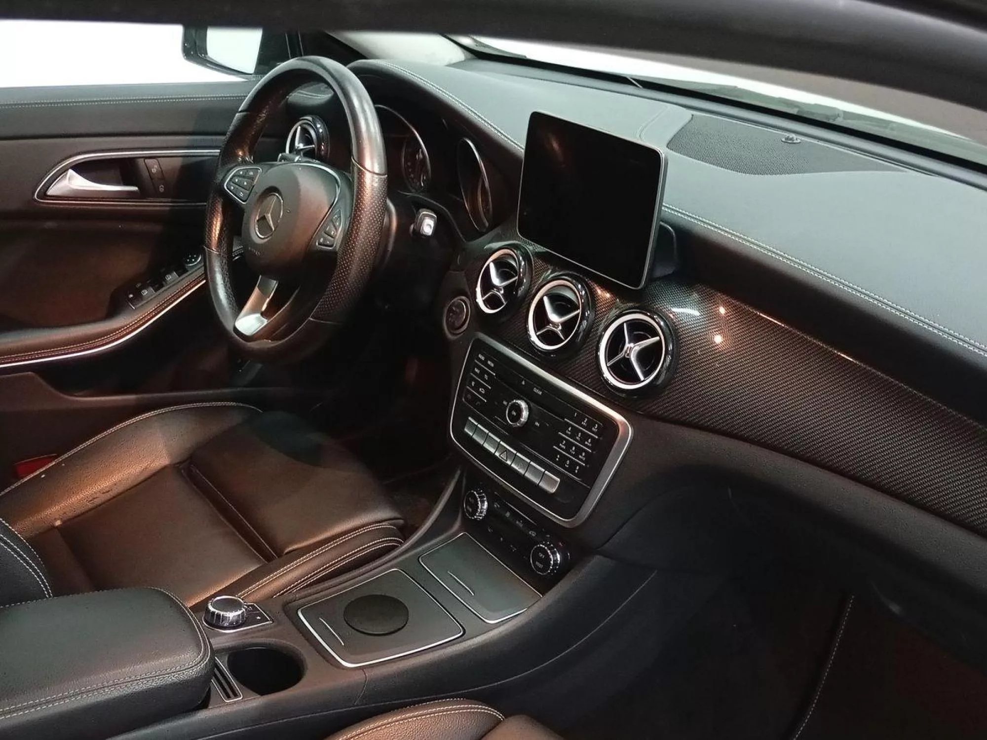 MERCEDES CLA Diesel 2019 segunda-mano Jaén