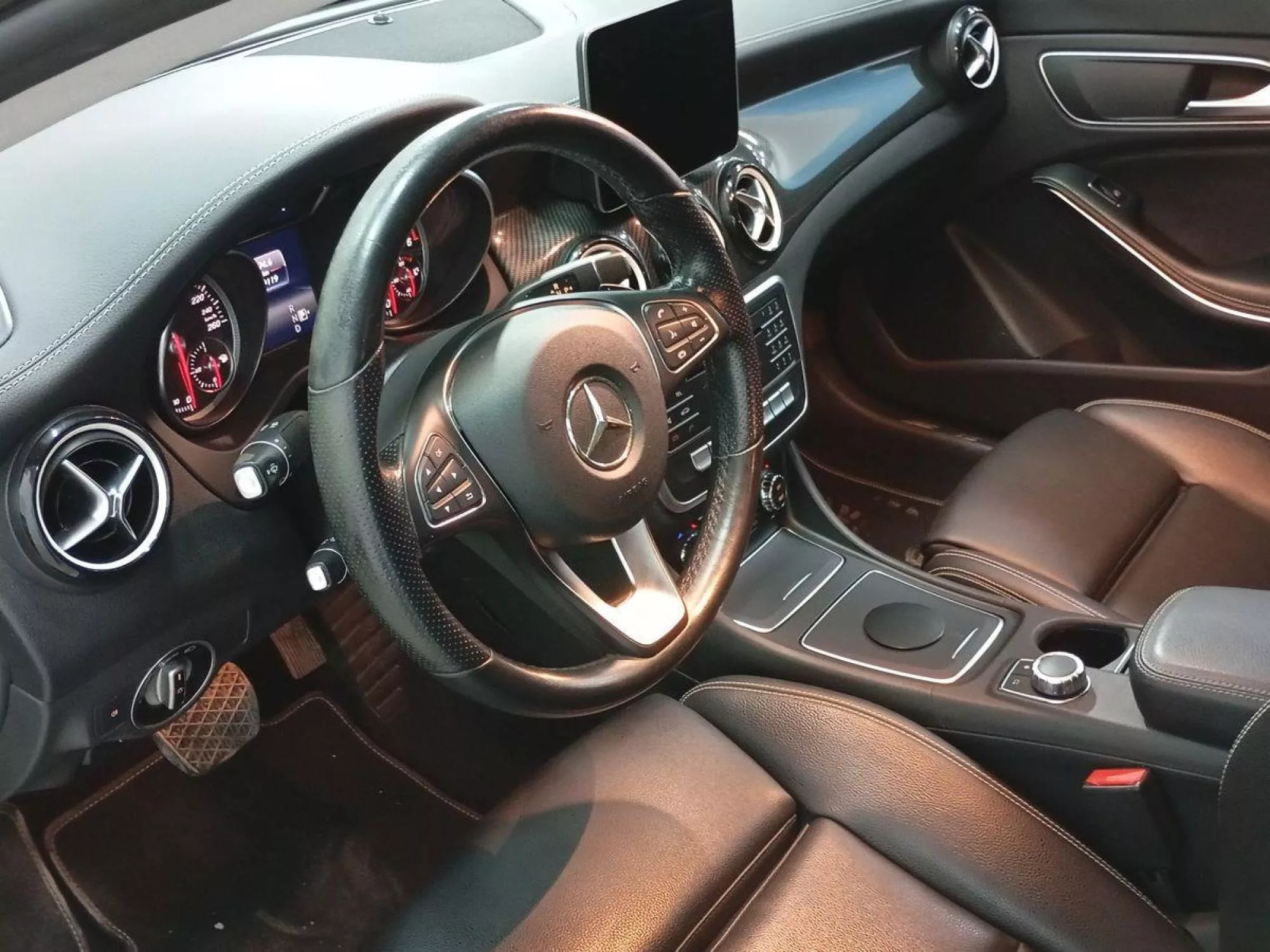 MERCEDES CLA Diesel 2019 segunda-mano Jaén