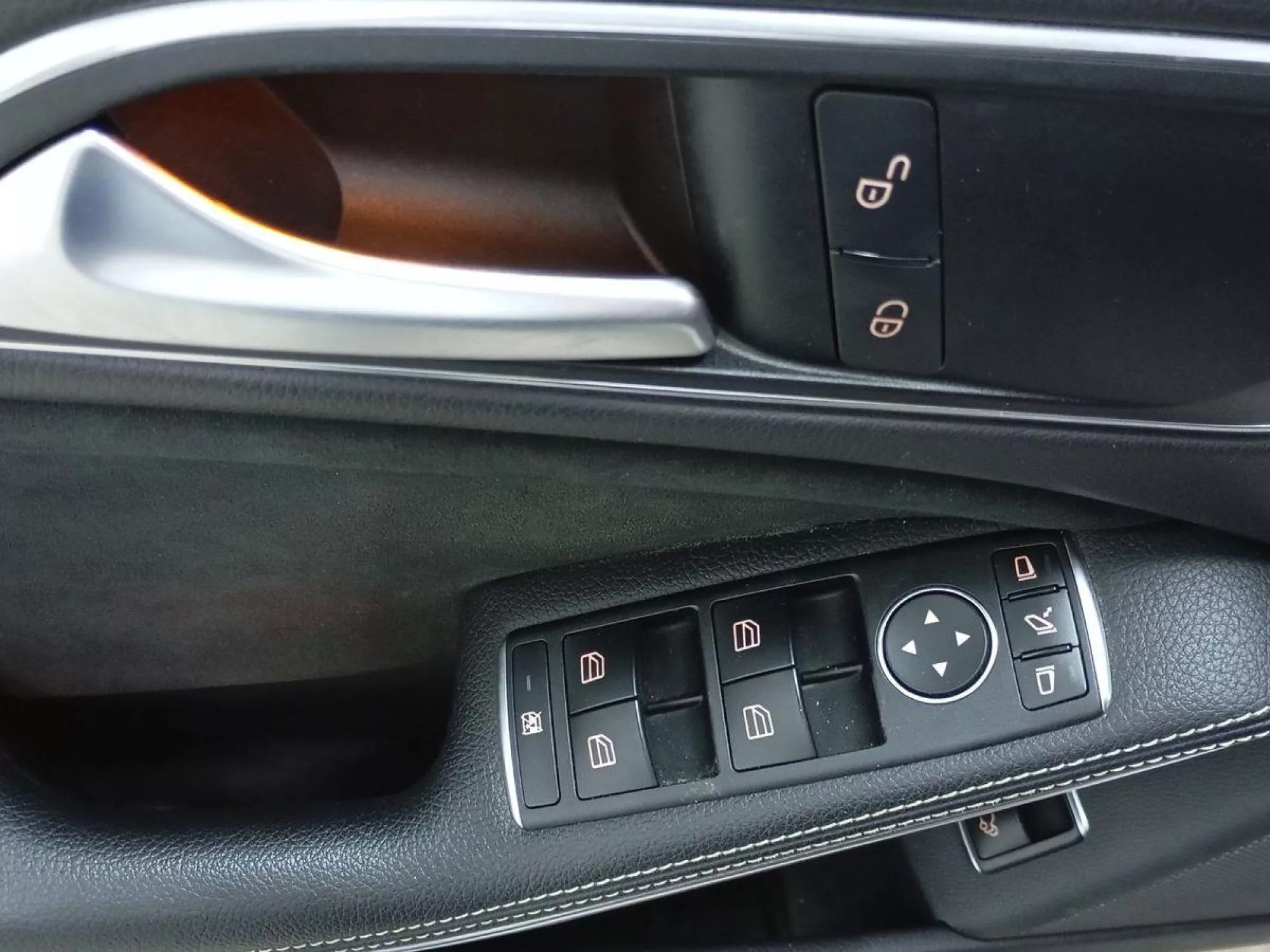 MERCEDES CLA Diesel 2019 segunda-mano Jaén