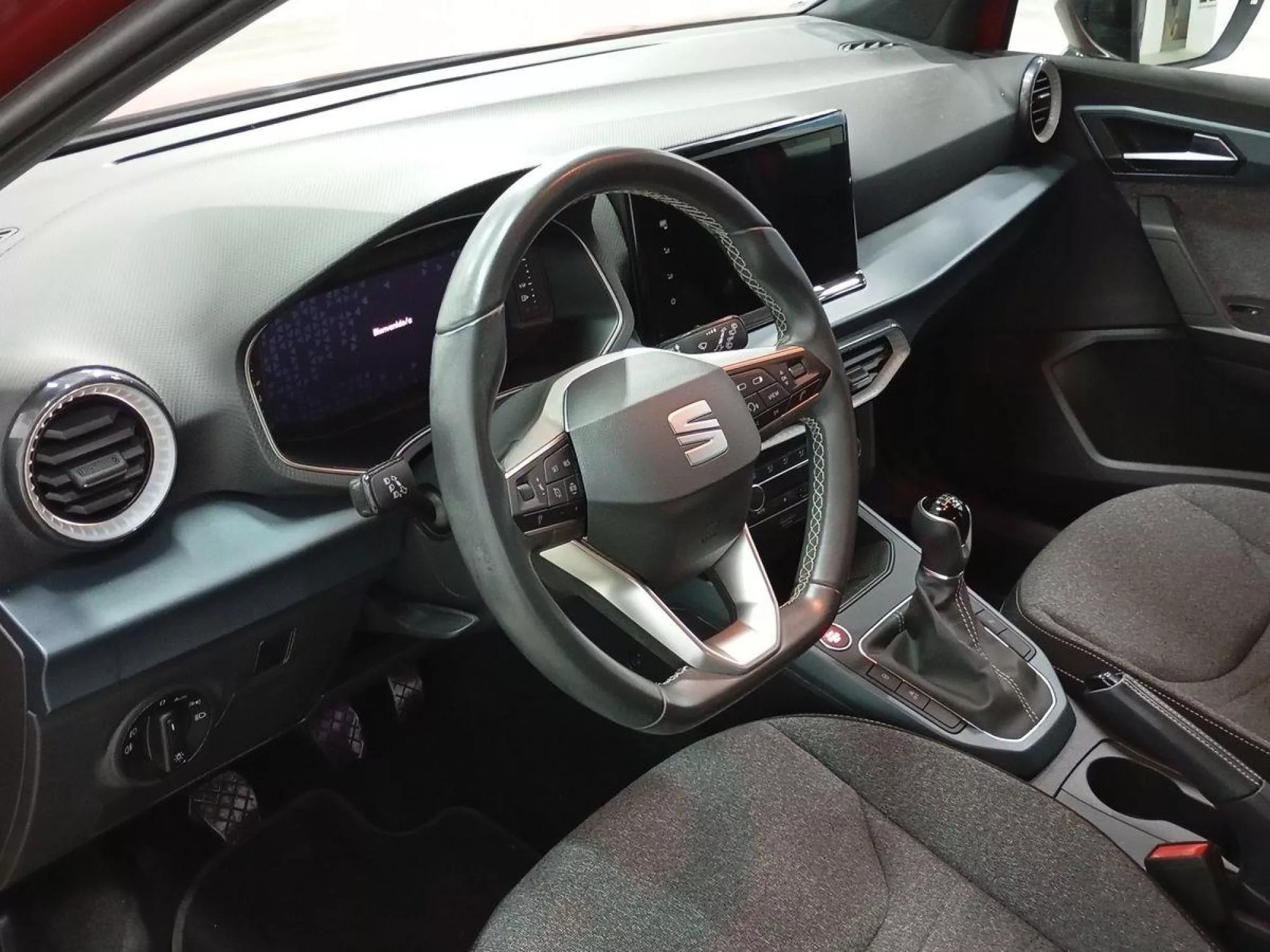 SEAT ARONA Gasolina 2022 segunda-mano Jaén