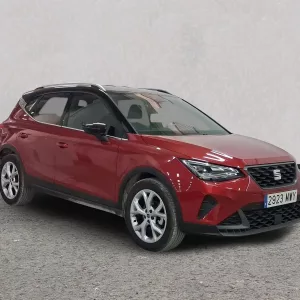 SEAT ARONA Gasolina 2024 segunda-mano Jaén