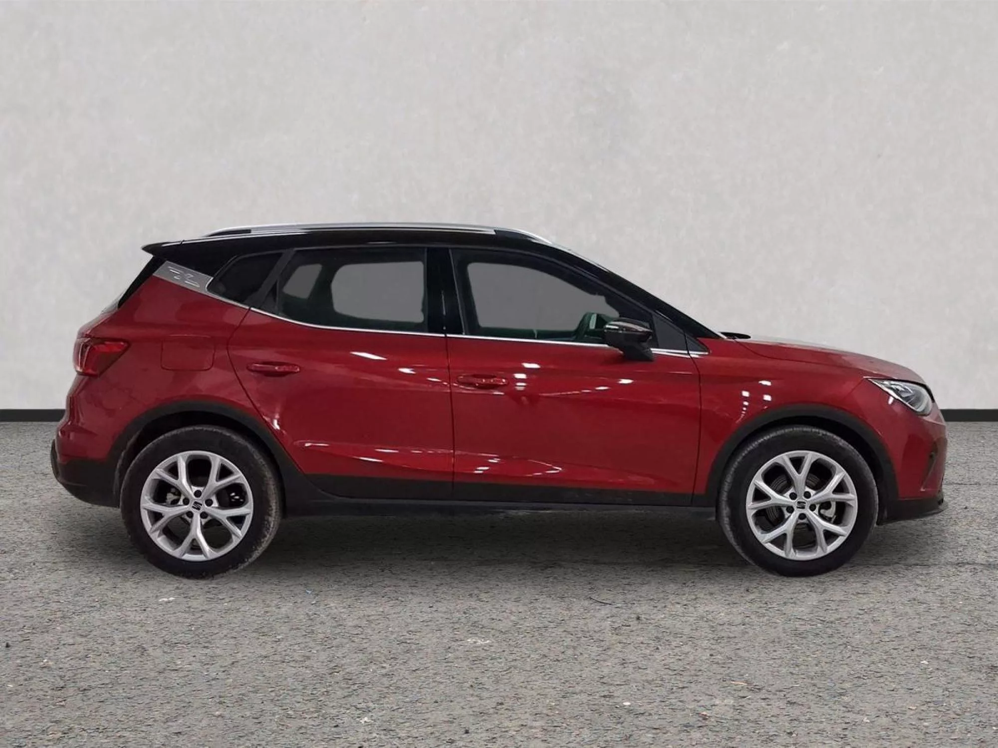SEAT ARONA Gasolina 2024 segunda-mano Jaén