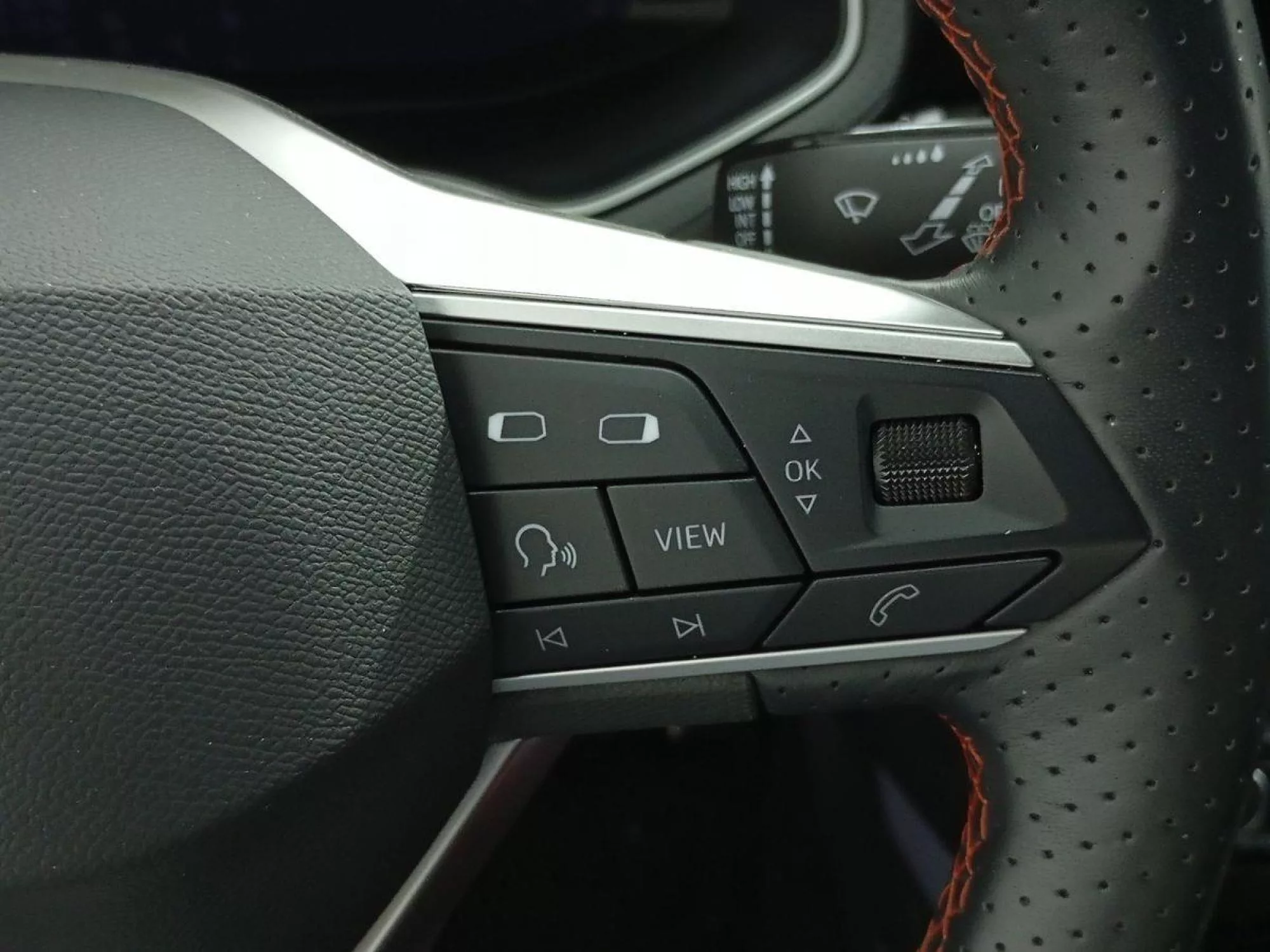 SEAT ARONA Gasolina 2024 segunda-mano Jaén