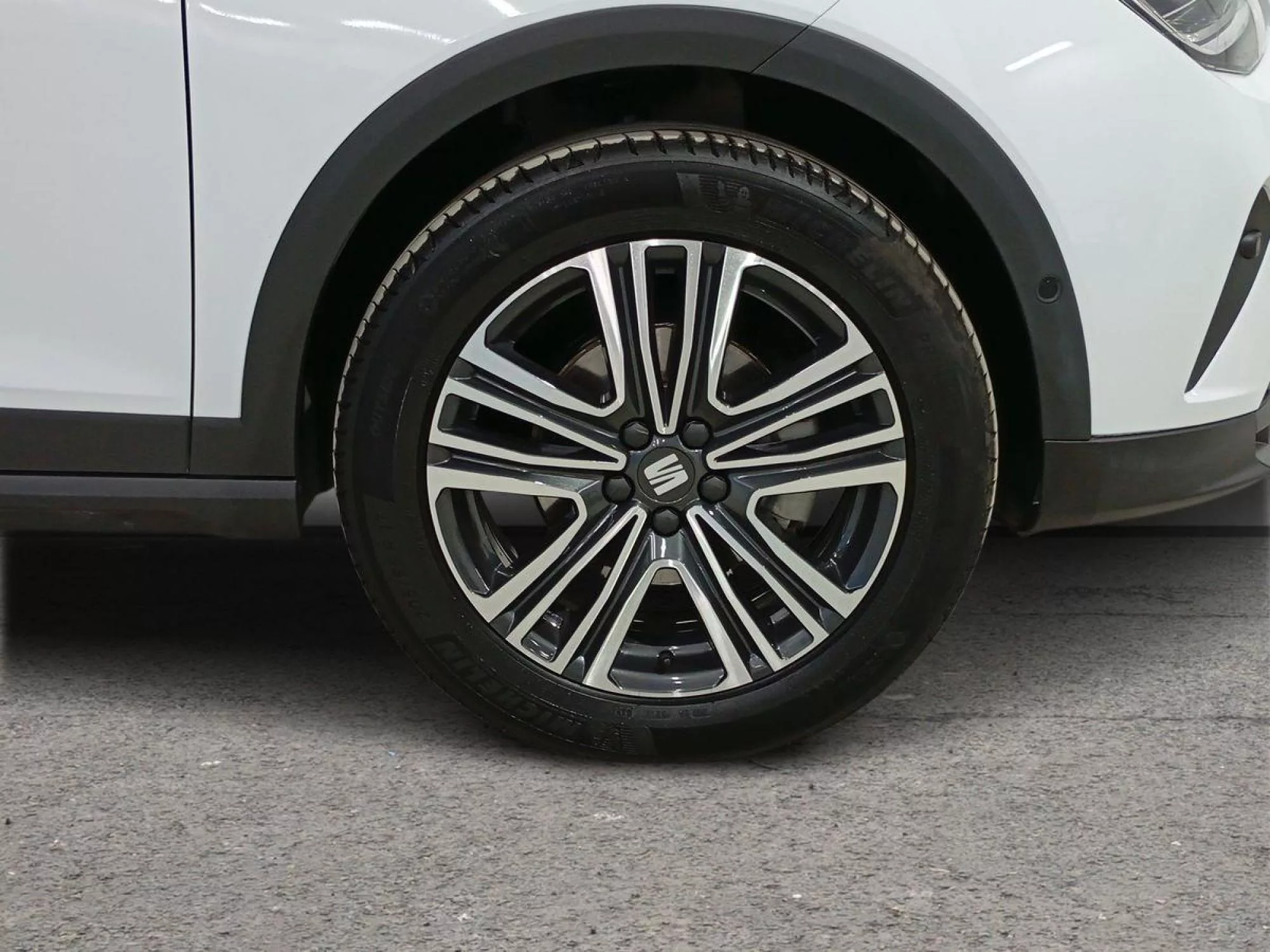 SEAT ARONA Gasolina 2024 segunda-mano Jaén