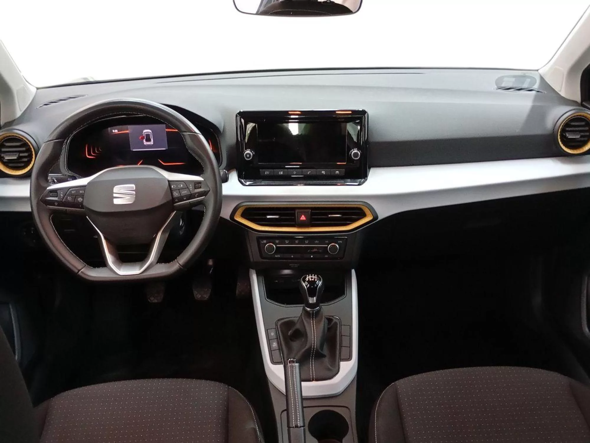 SEAT ARONA Gasolina 2025 segunda-mano Granada