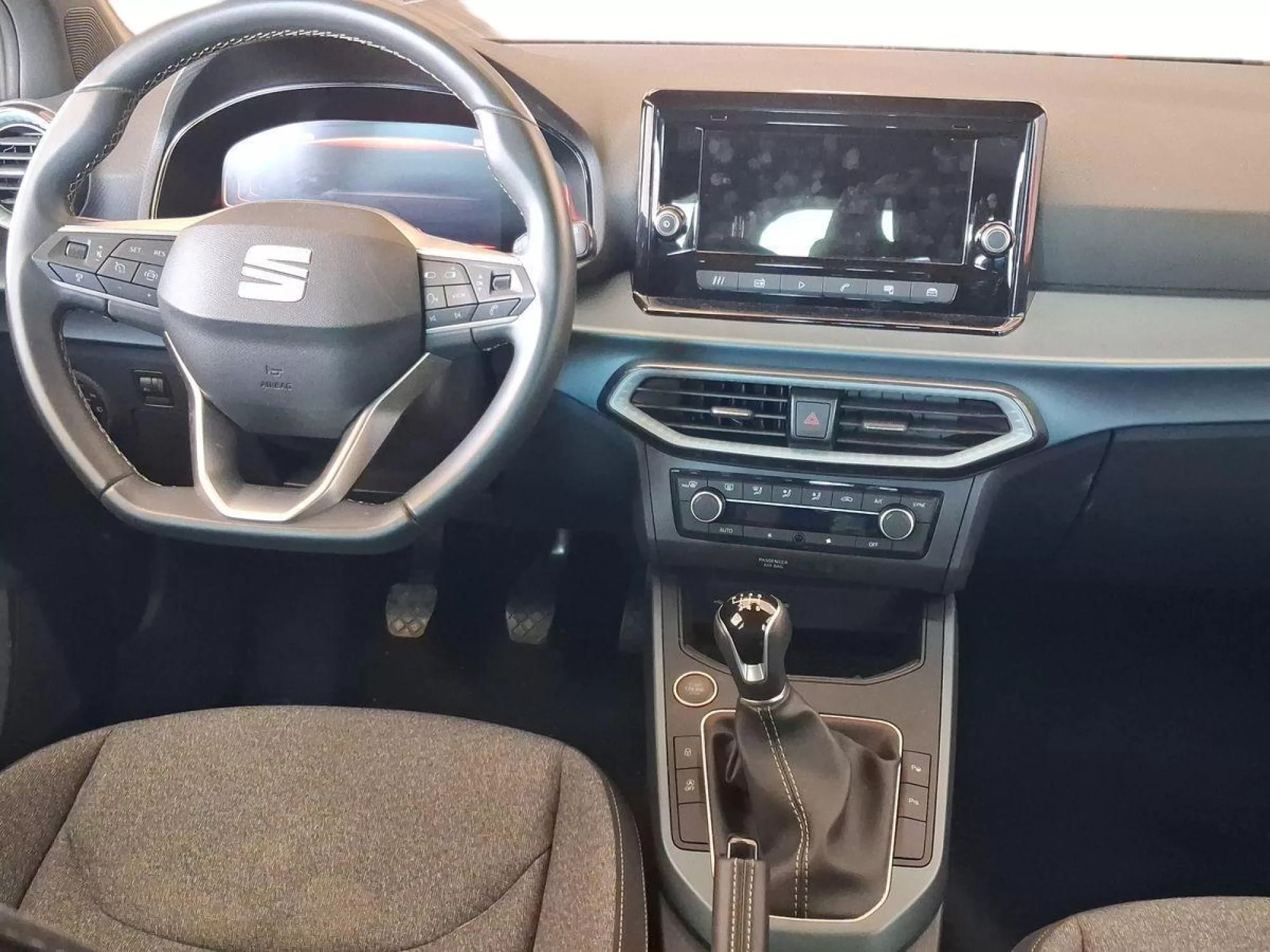 SEAT ARONA Gasolina 2025 segunda-mano Jaén