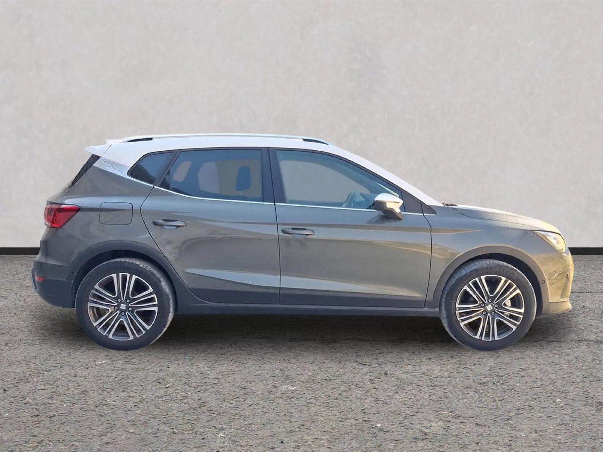SEAT ARONA Gasolina 2025 segunda-mano Jaén