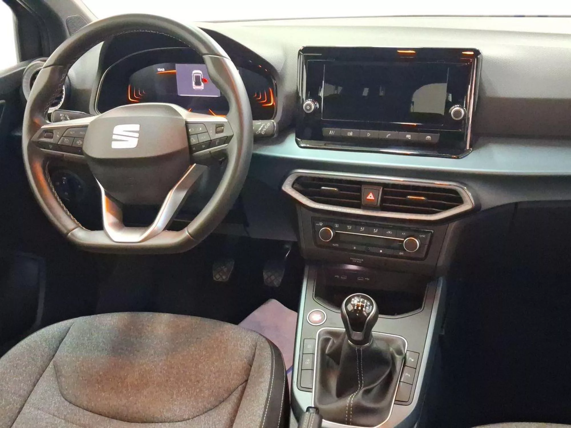 SEAT ARONA Gasolina 2025 segunda-mano Jaén