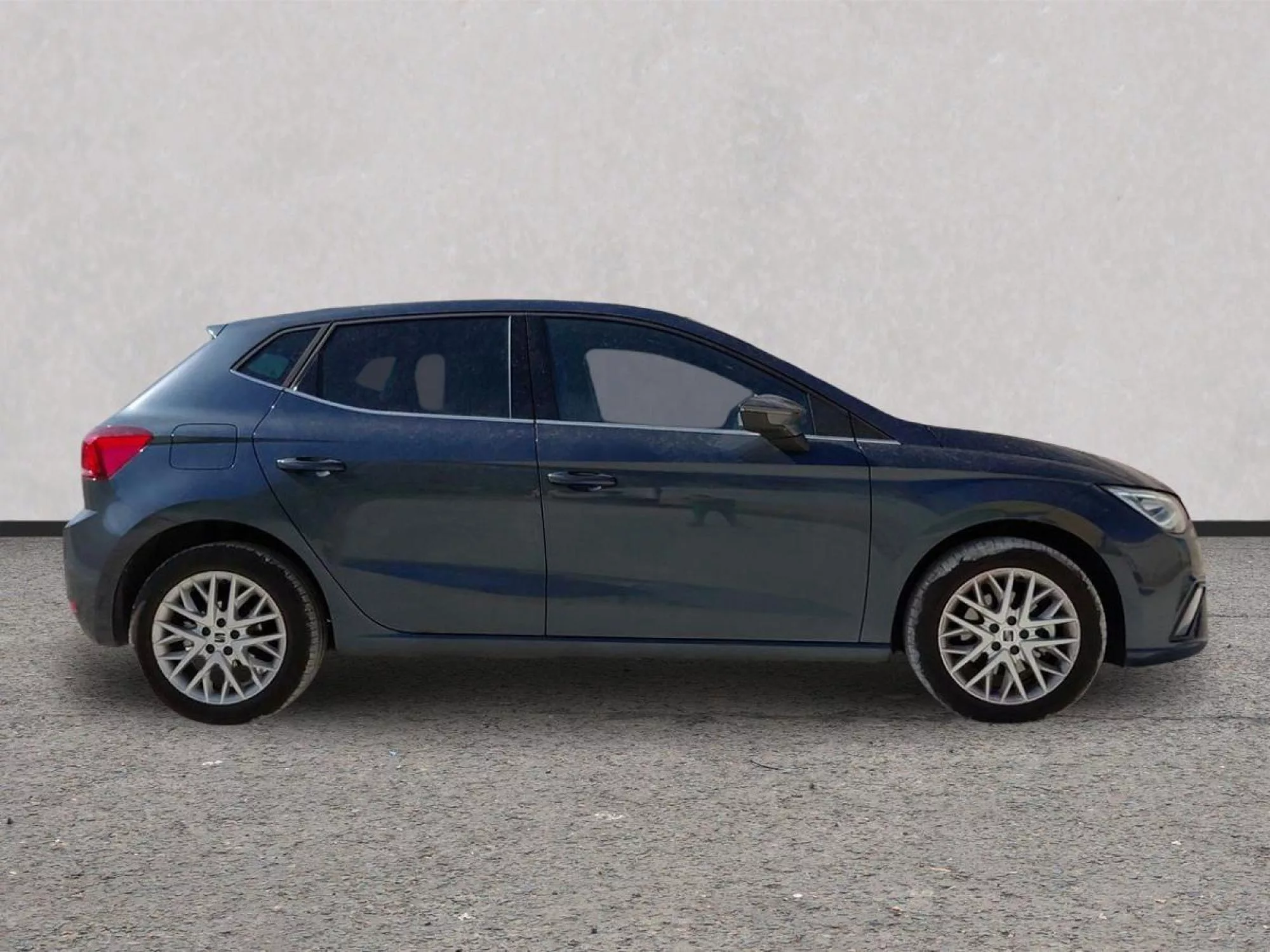 SEAT IBIZA Gasolina 2024 segunda-mano Jaén