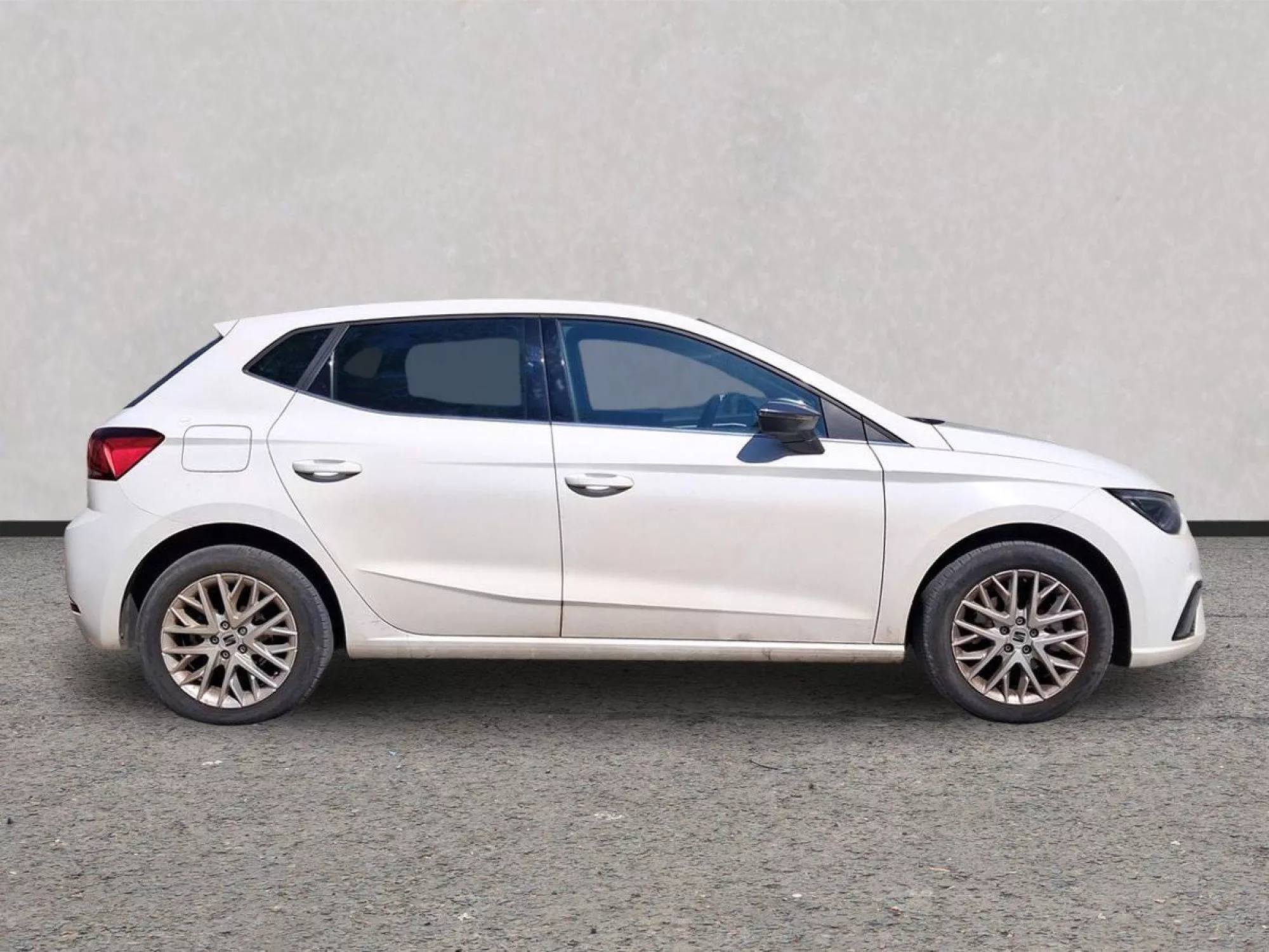 SEAT IBIZA Gasolina 2025 segunda-mano Jaén