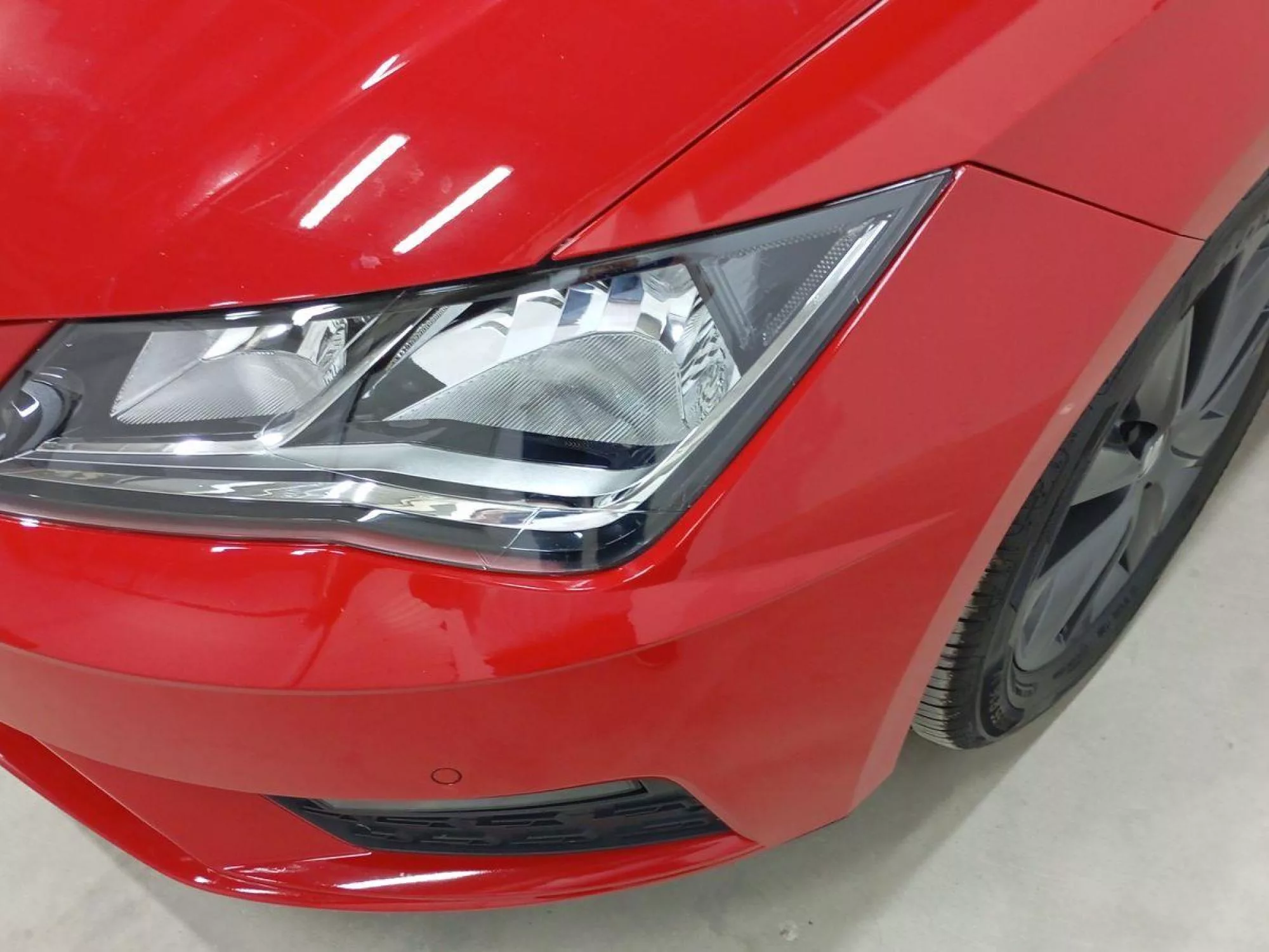 SEAT LEON Gasolina 2020 segunda-mano Jaén