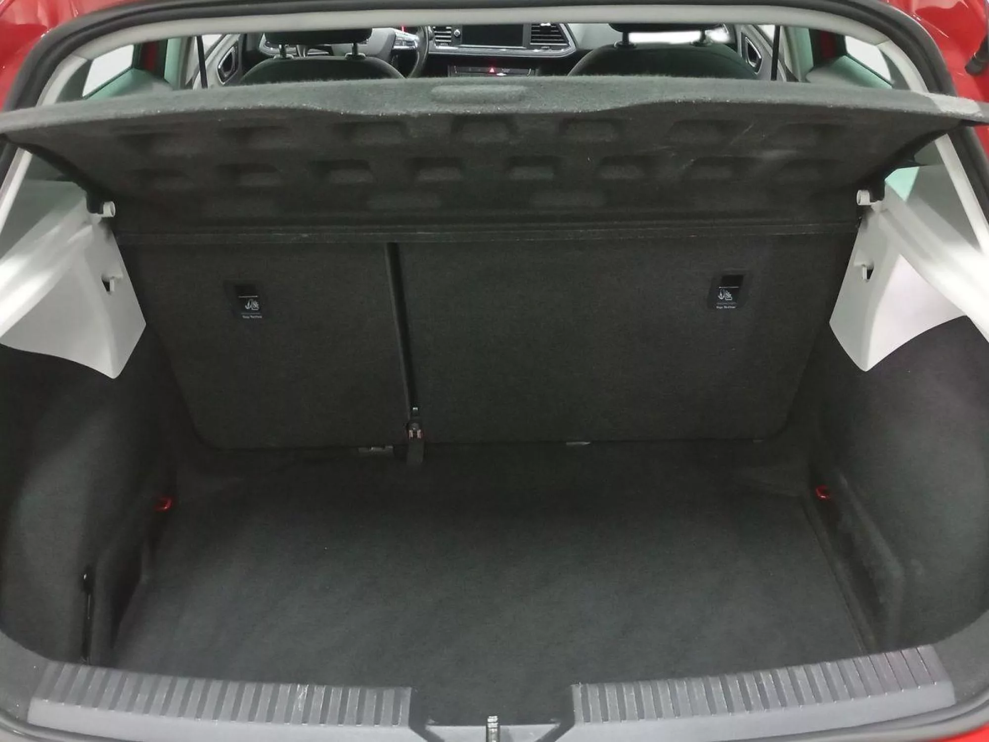 SEAT LEON Gasolina 2020 segunda-mano Jaén