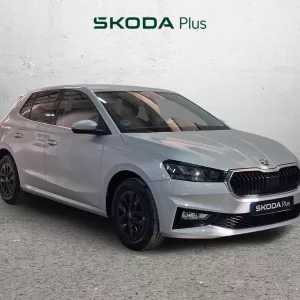 SKODA FABIA Gasolina 2025 segunda-mano Jaén