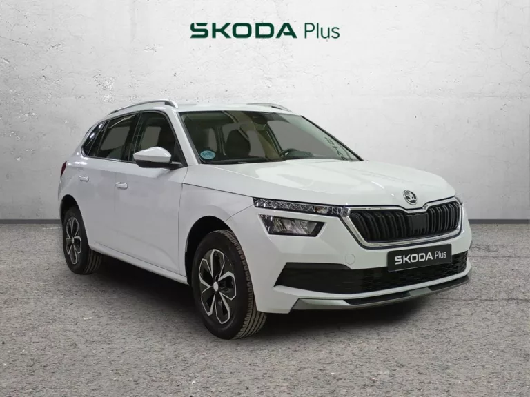SKODA KAMIQ Gasolina 2022 segunda-mano Jaén
