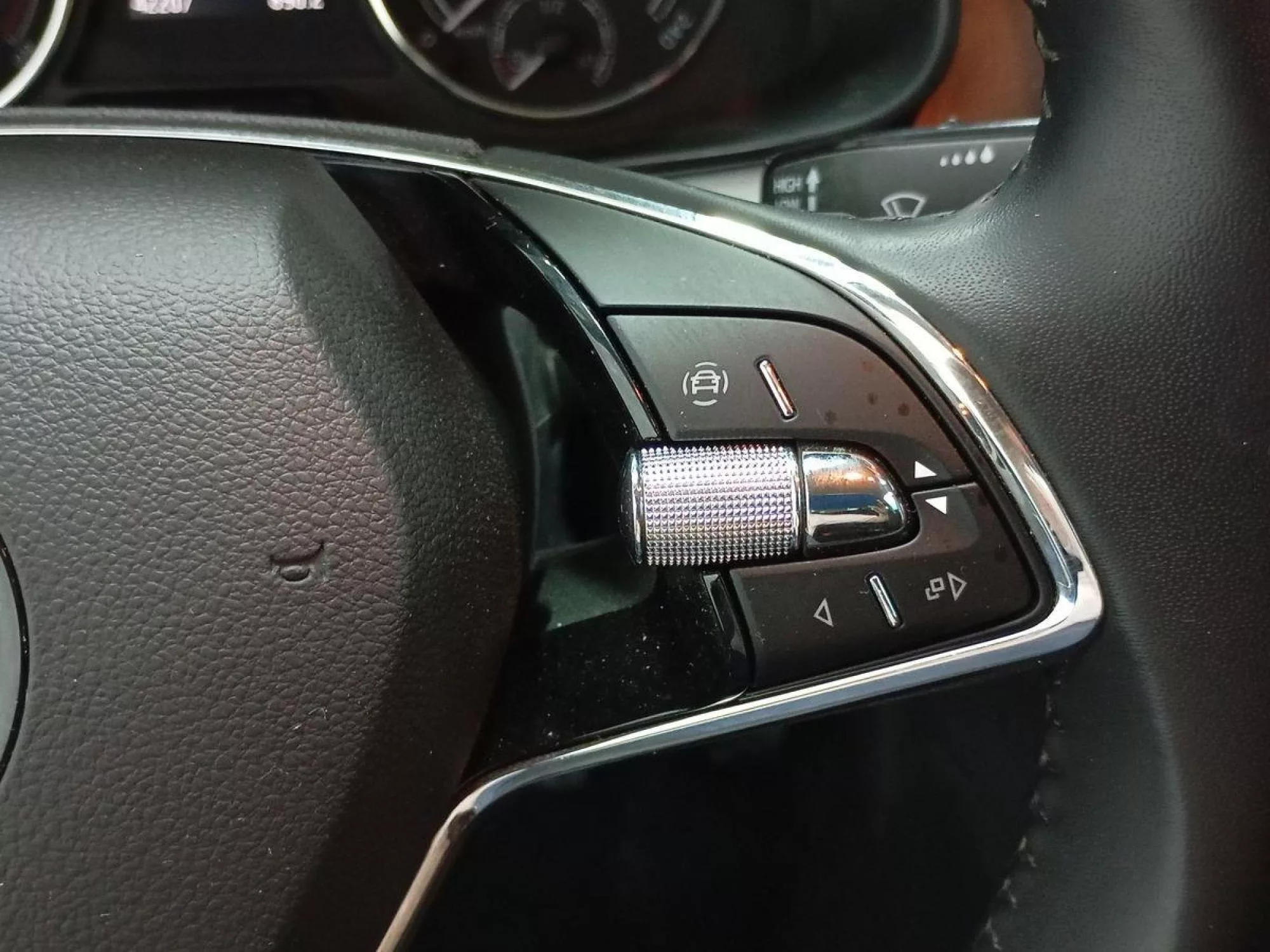 SKODA KAMIQ Gasolina 2022 segunda-mano Jaén