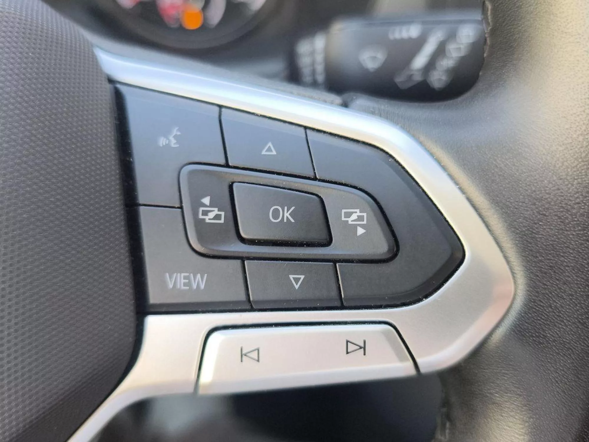 VOLKSWAGEN CARAVELLE Diesel 2025 segunda-mano Jaén