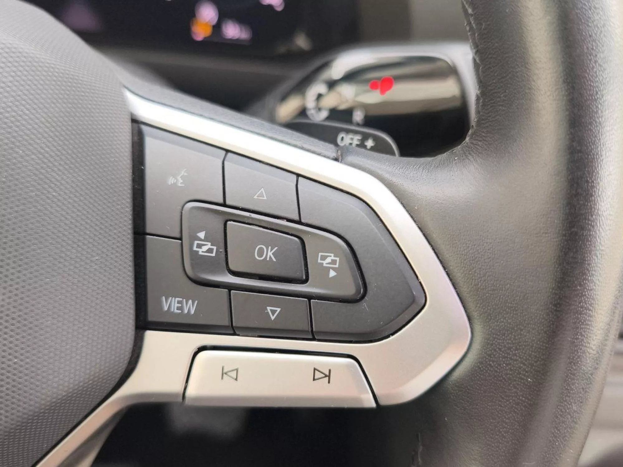 VOLKSWAGEN CRAFTER FURGON Diesel 2025 segunda-mano Jaén