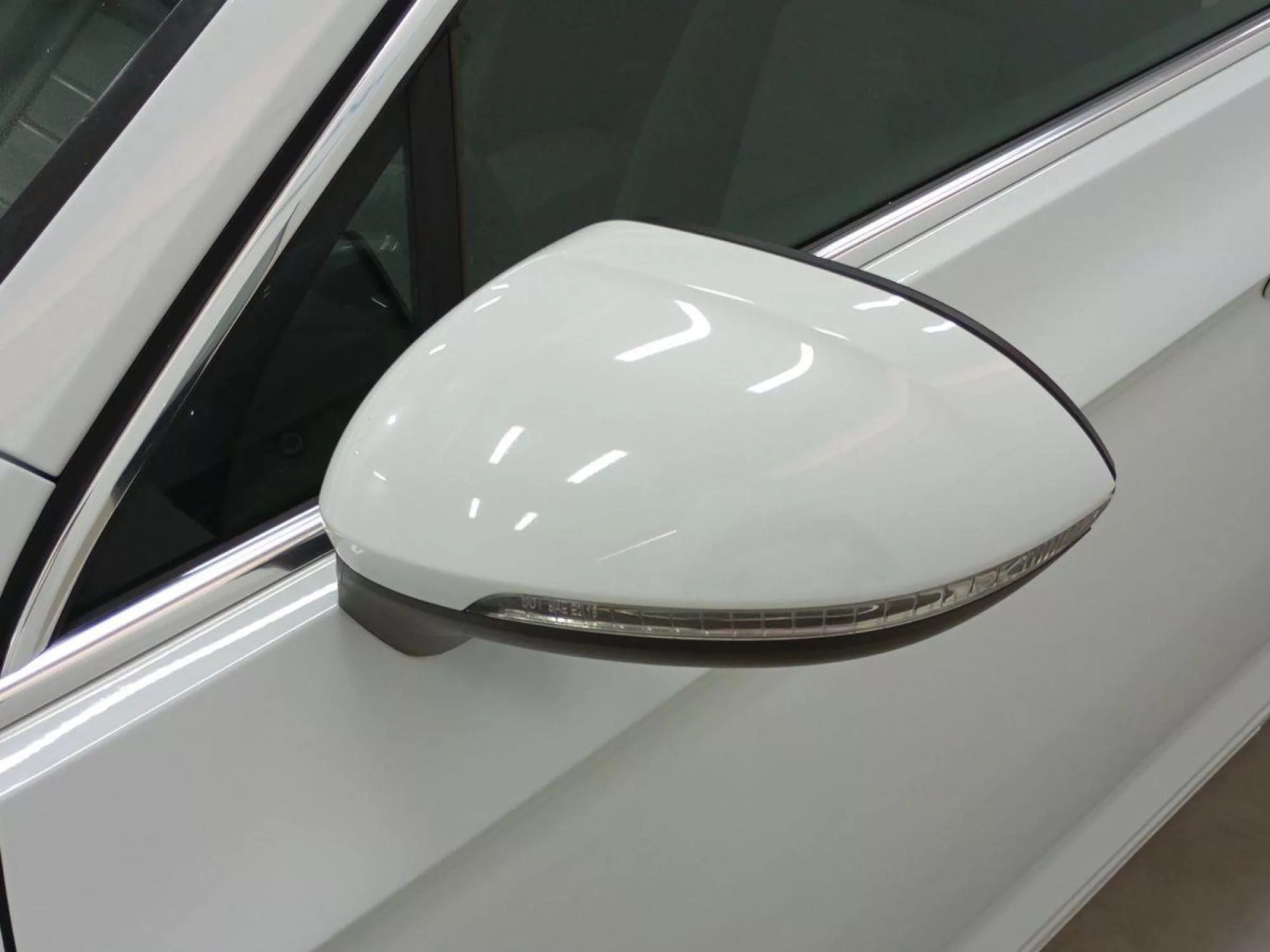 VOLKSWAGEN PASSAT Diesel 2022 segunda-mano Jaén