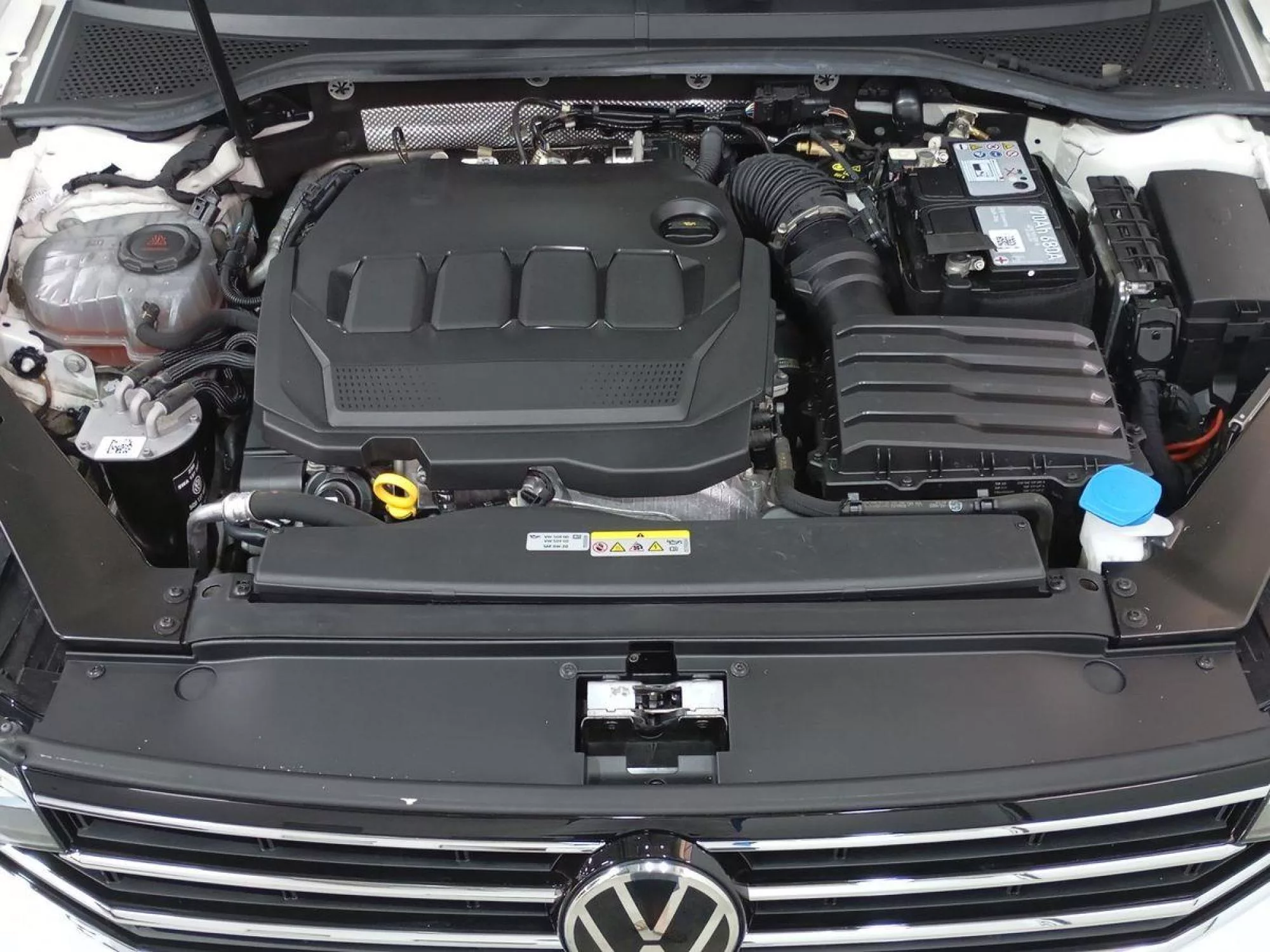 VOLKSWAGEN PASSAT Diesel 2022 segunda-mano Jaén