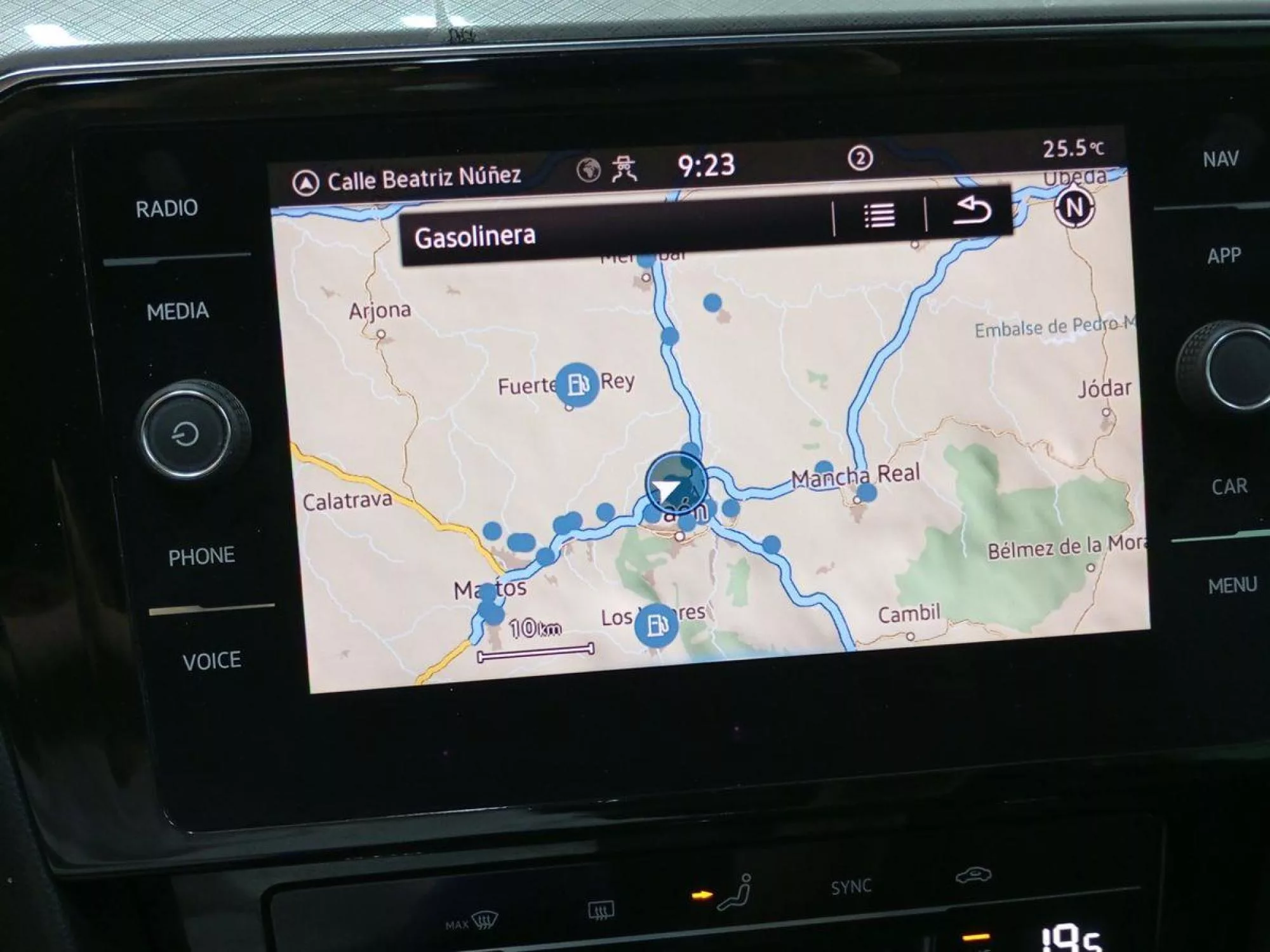 VOLKSWAGEN PASSAT Diesel 2022 segunda-mano Jaén