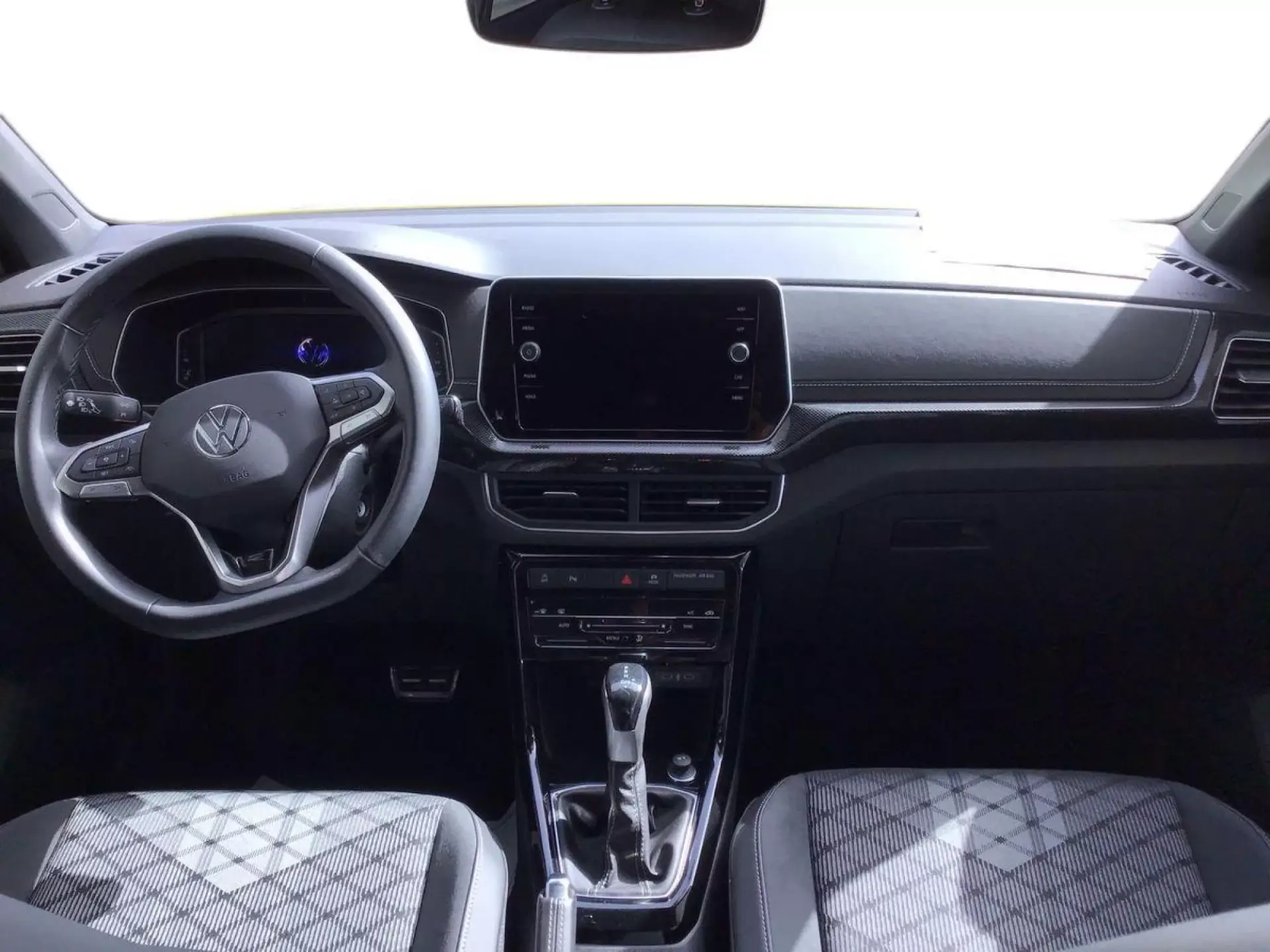 VOLKSWAGEN T-CROSS Gasolina 2024 km 0 Jaén