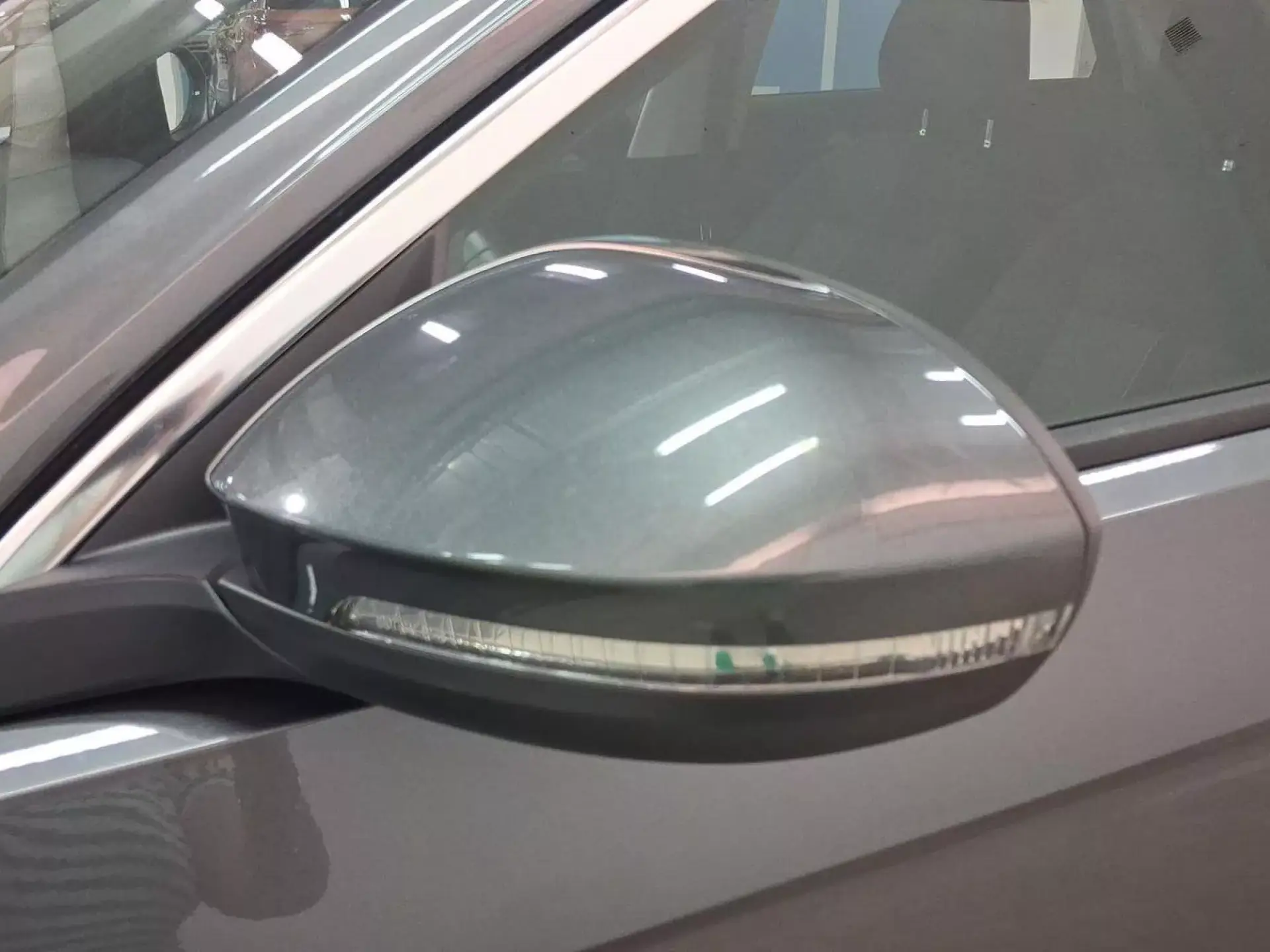 VOLKSWAGEN T-ROC Diesel 2024 segunda-mano Jaén
