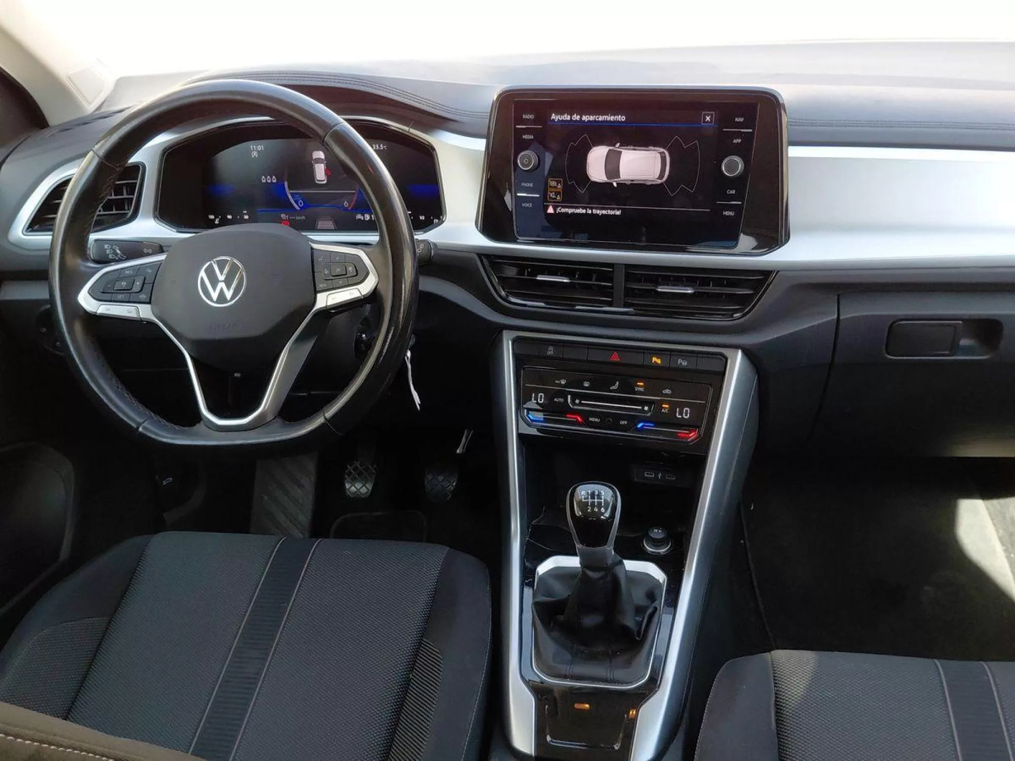 VOLKSWAGEN T-ROC Diesel 2024 segunda-mano Jaén