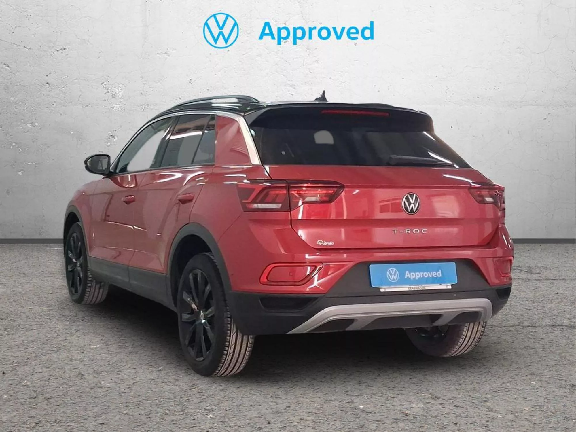 VOLKSWAGEN T-ROC Gasolina 2023 segunda-mano Jaén