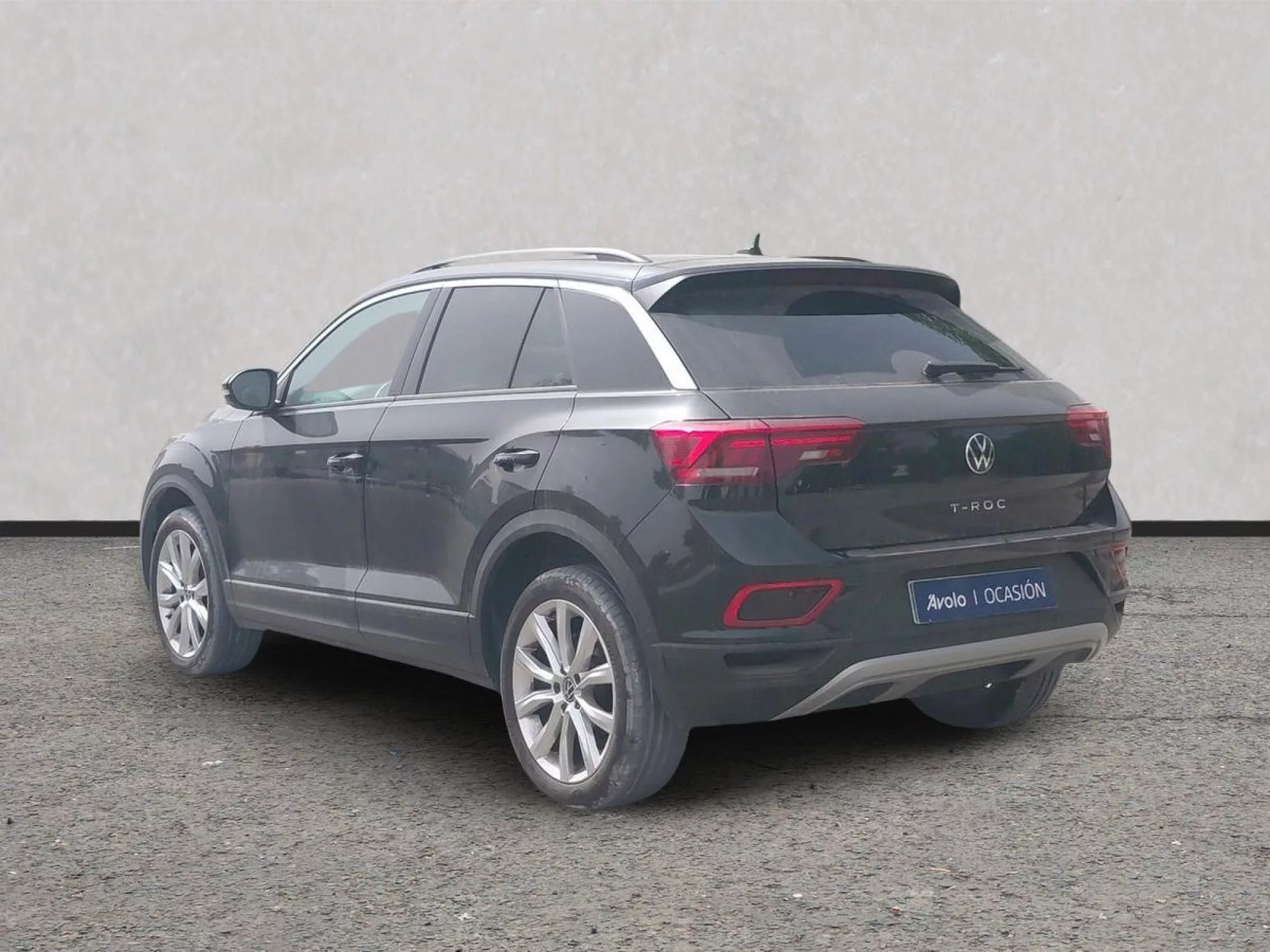 VOLKSWAGEN T-ROC Gasolina 2025 segunda-mano Jaén