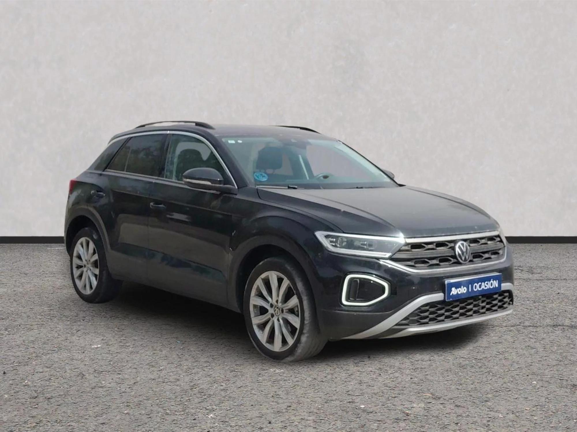 VOLKSWAGEN T-ROC Gasolina 2025 segunda-mano Jaén