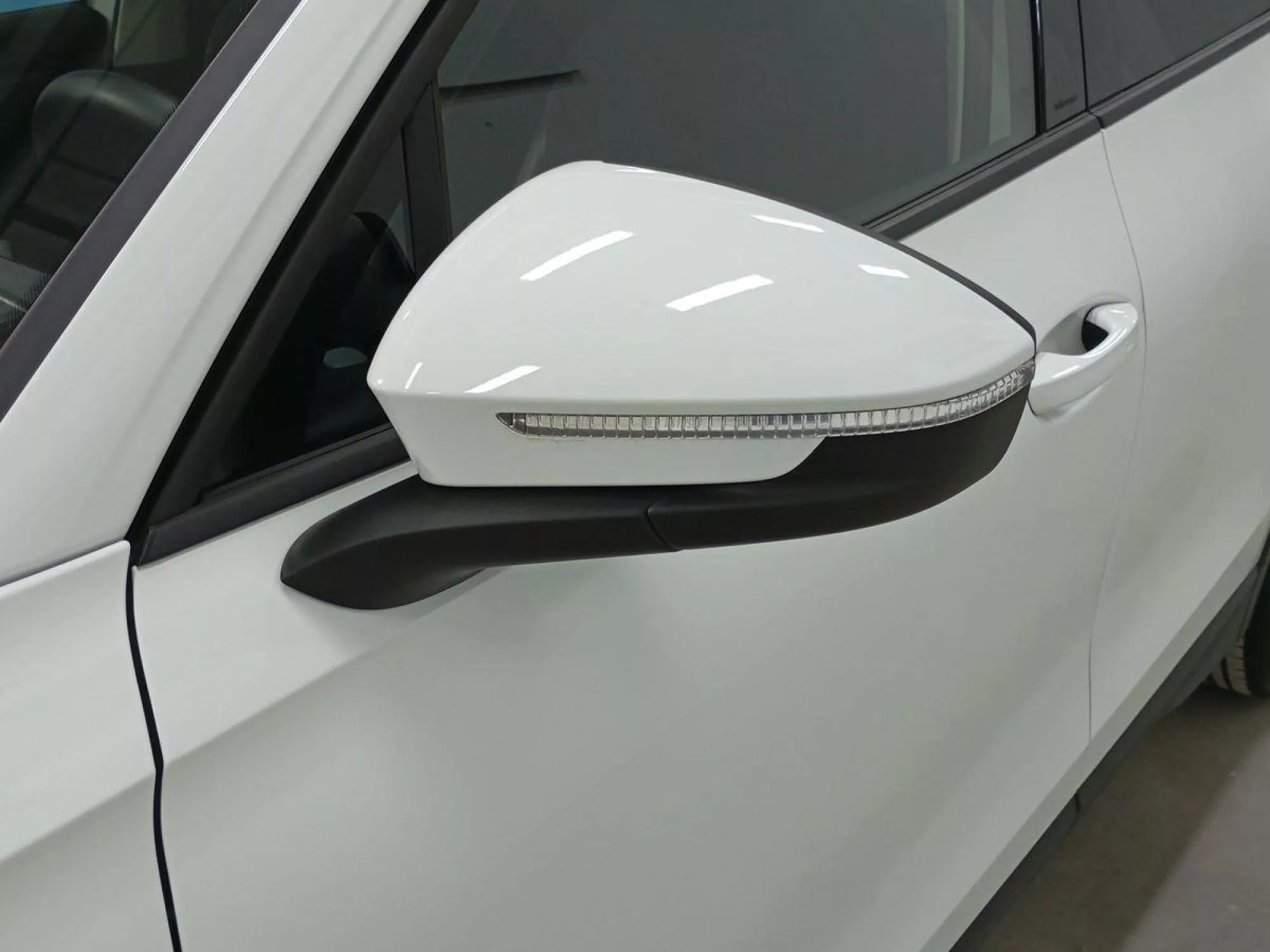 VOLKSWAGEN TIGUAN Diesel 2025 segunda-mano Jaén