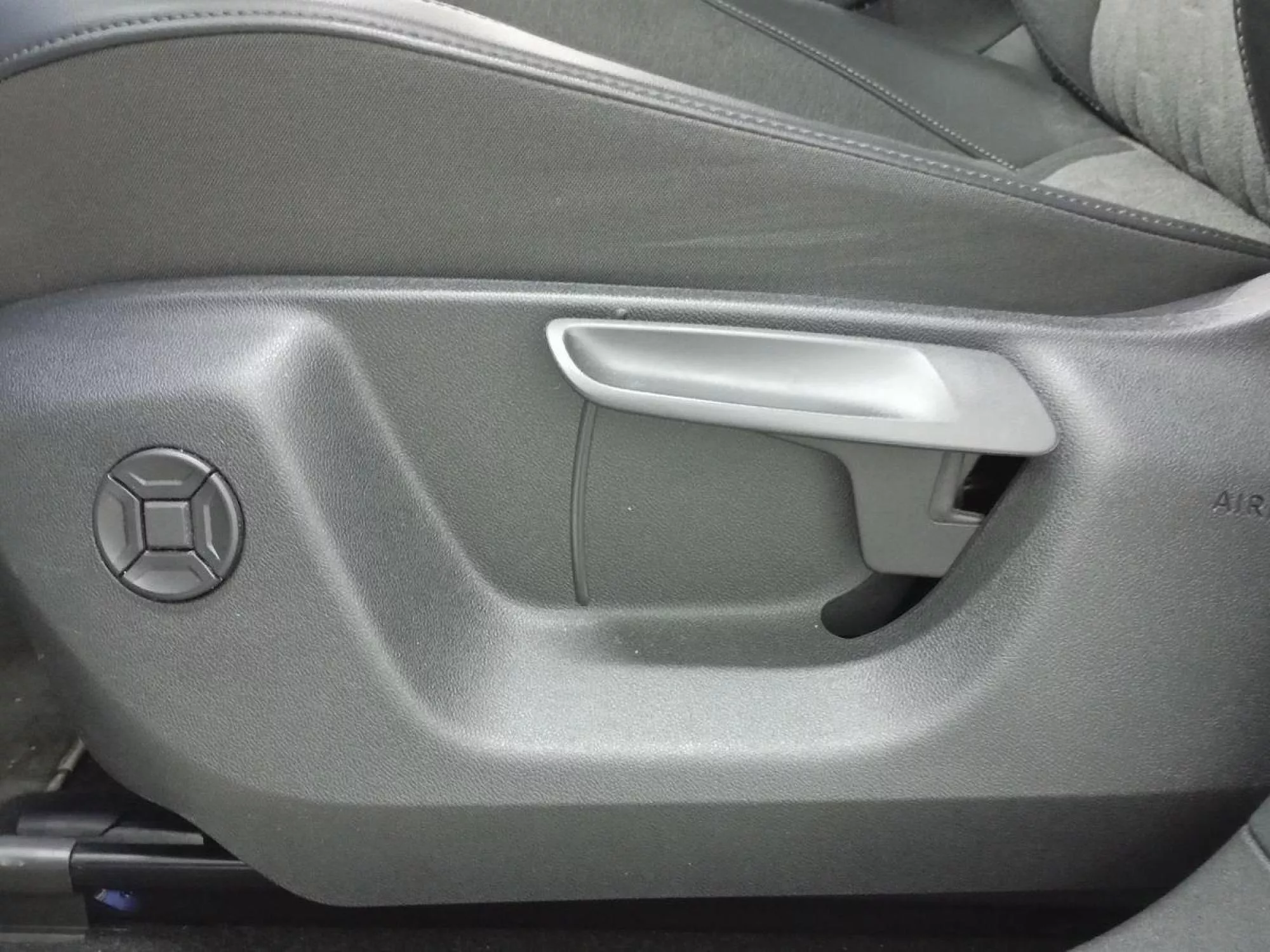 VOLKSWAGEN TIGUAN Diesel 2025 segunda-mano Jaén