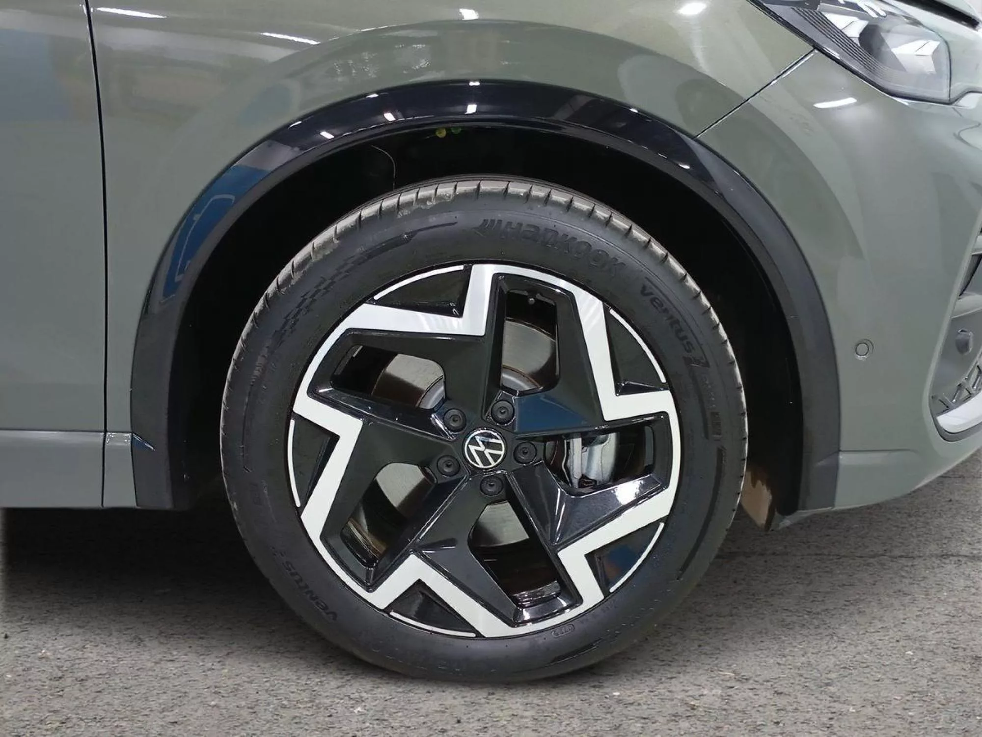 VOLKSWAGEN TIGUAN Diesel 2025 segunda-mano Jaén