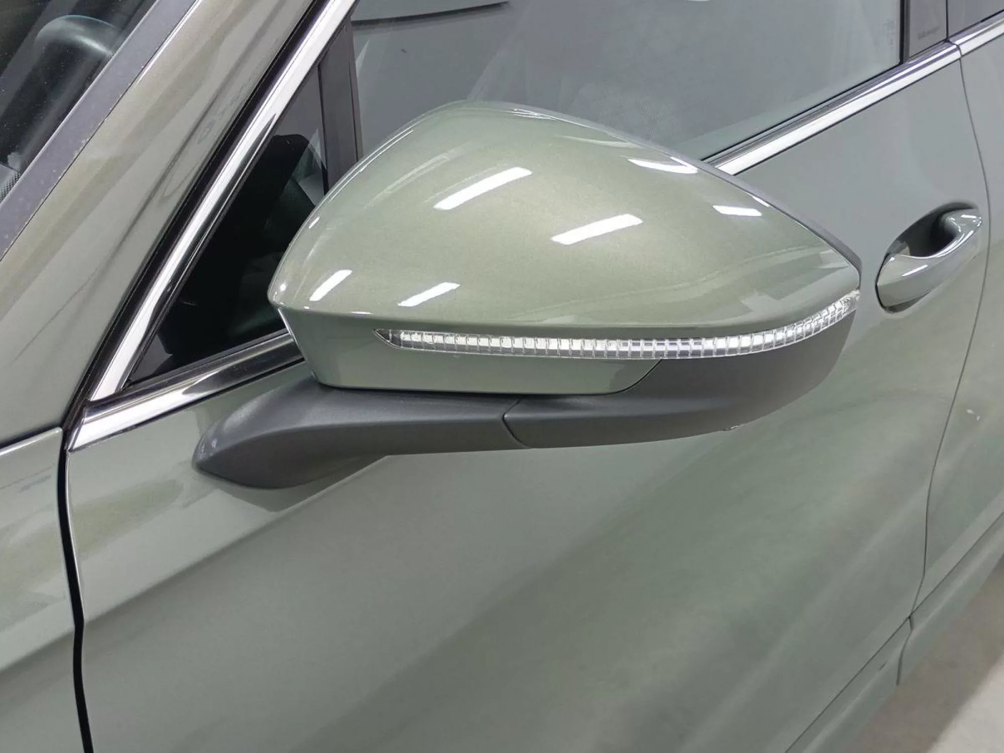 VOLKSWAGEN TIGUAN Diesel 2025 segunda-mano Jaén