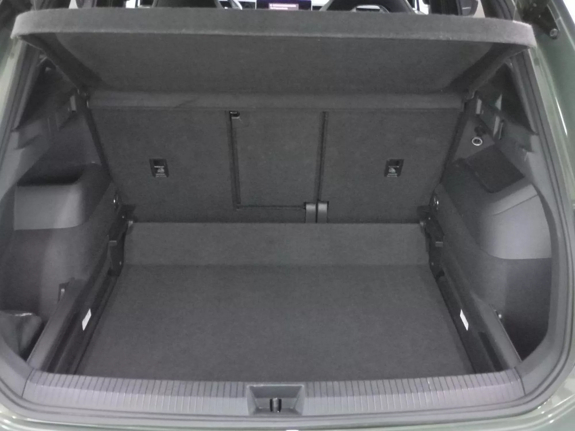 VOLKSWAGEN TIGUAN Diesel 2025 segunda-mano Jaén
