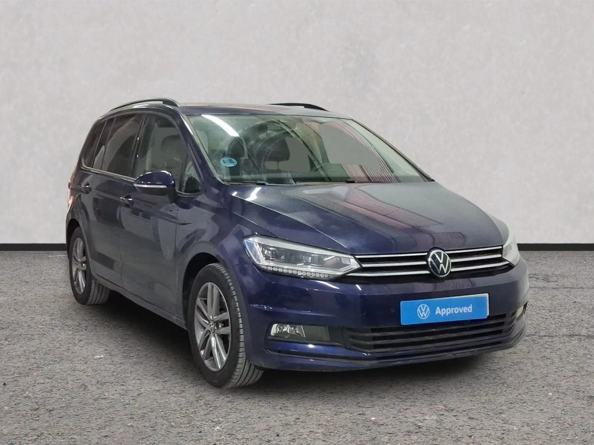 VOLKSWAGEN TOURAN Gasolina 2025 segunda-mano Jaén