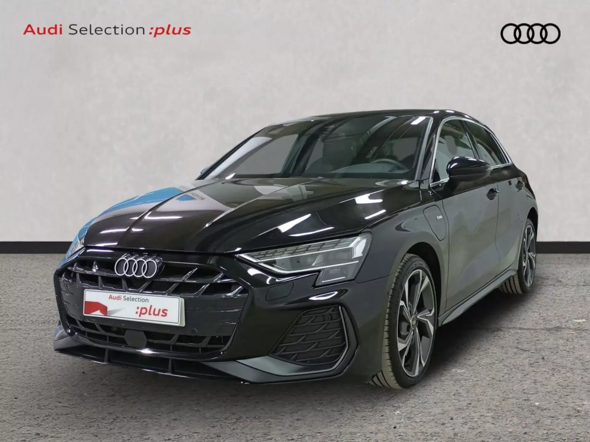 AUDI A3 SPORTBACK Hibrido enchufable 2025 segunda-mano Jaén